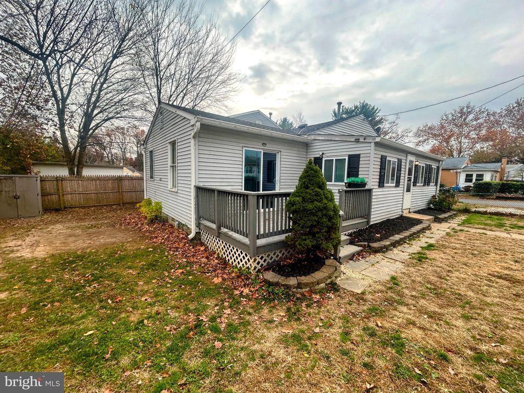 Photo of 787 Pennsylvania Avenue, WALLINGFORD, PA 19086 (MLS # PADE2104118)