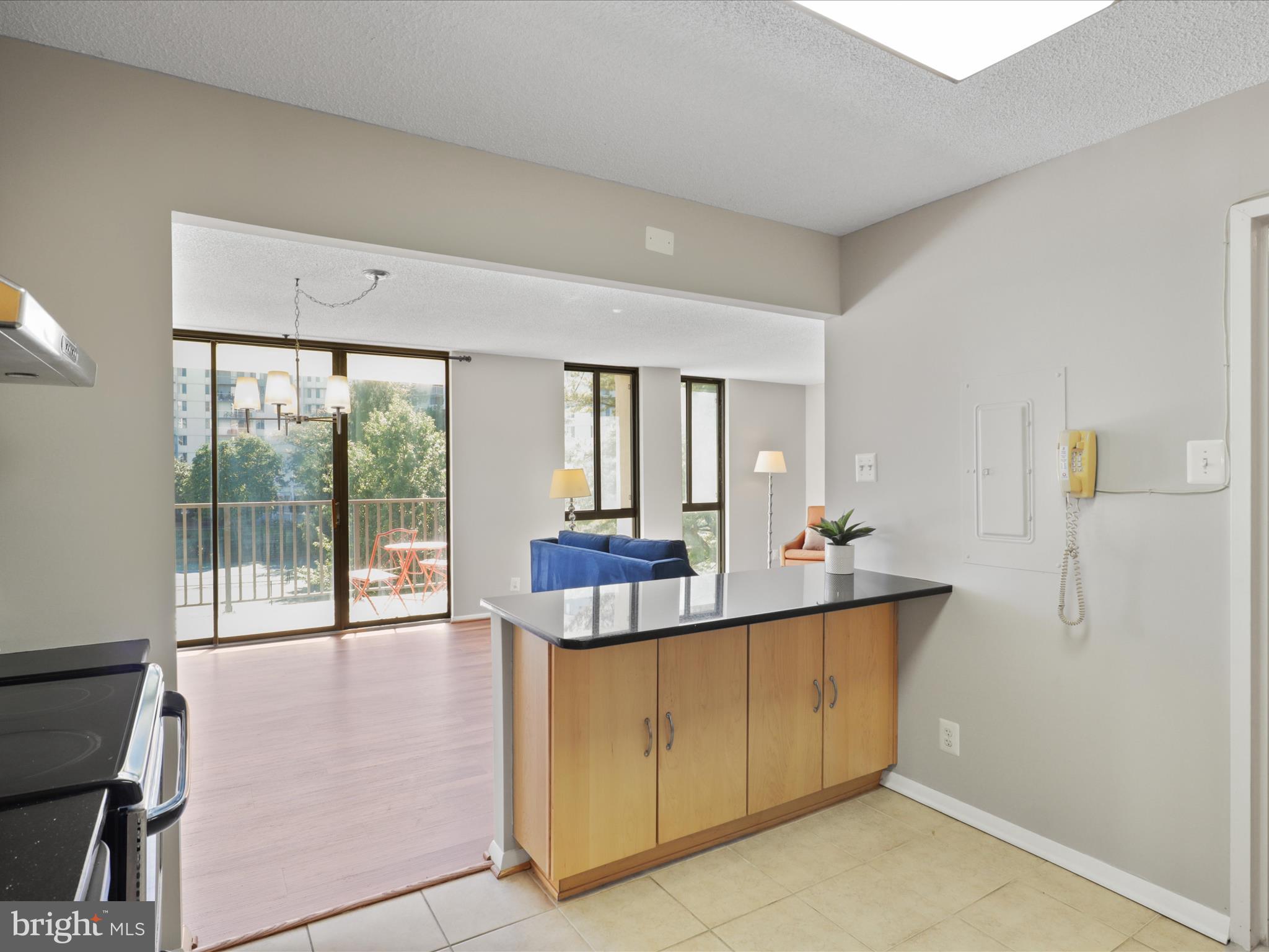 MCLEAN HOUSE - Residential