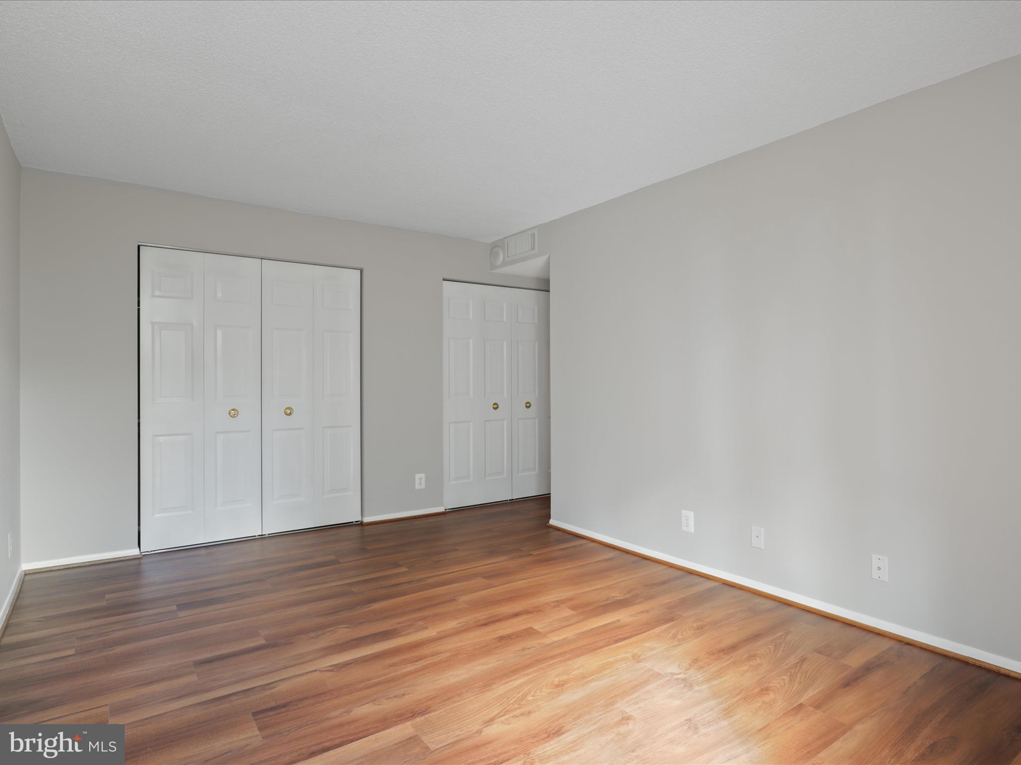 MCLEAN HOUSE - Residential