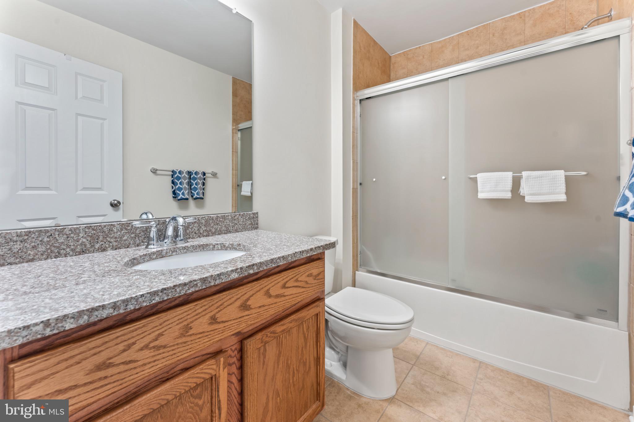 TALL OAKS - Residential