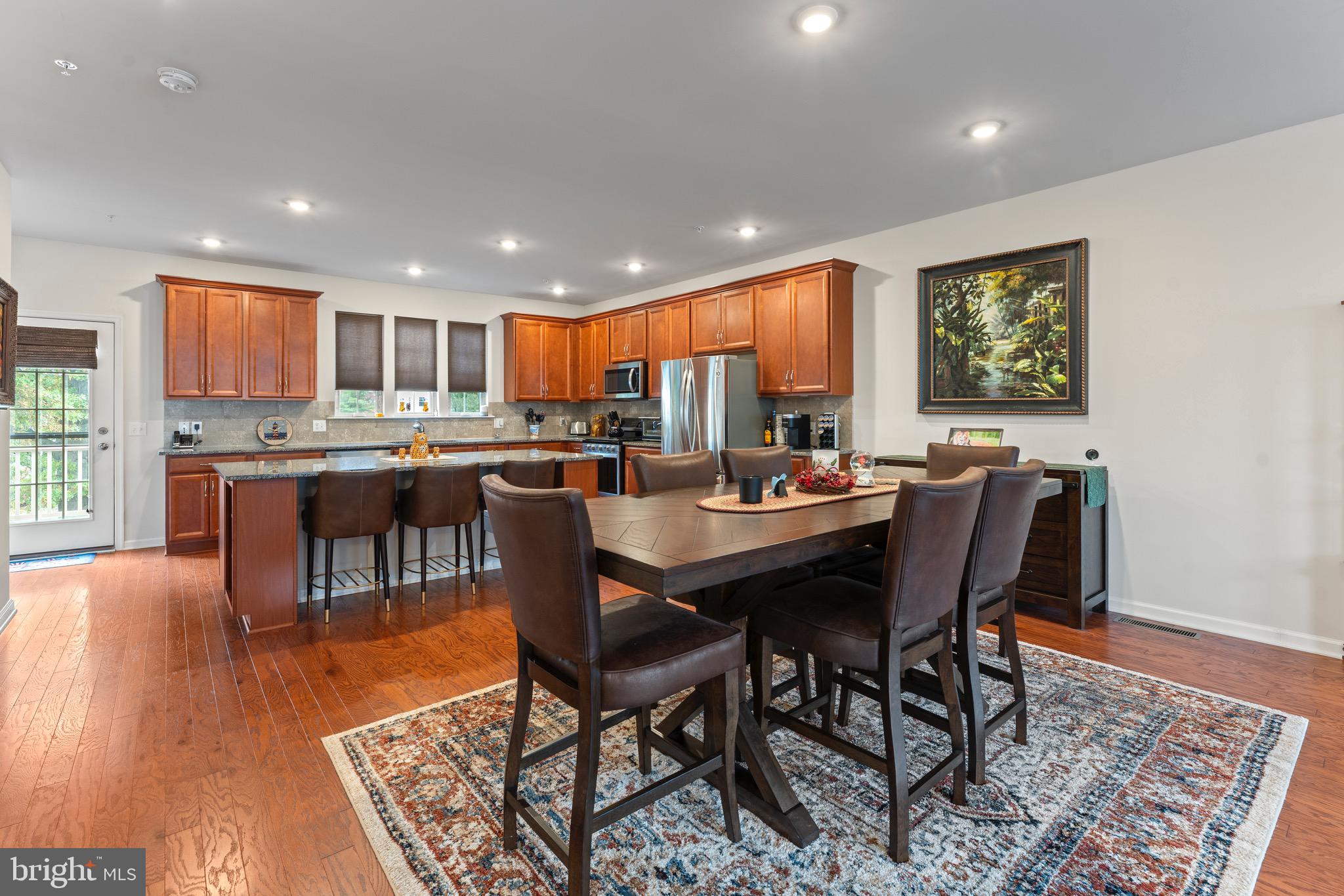 TALL OAKS - Residential