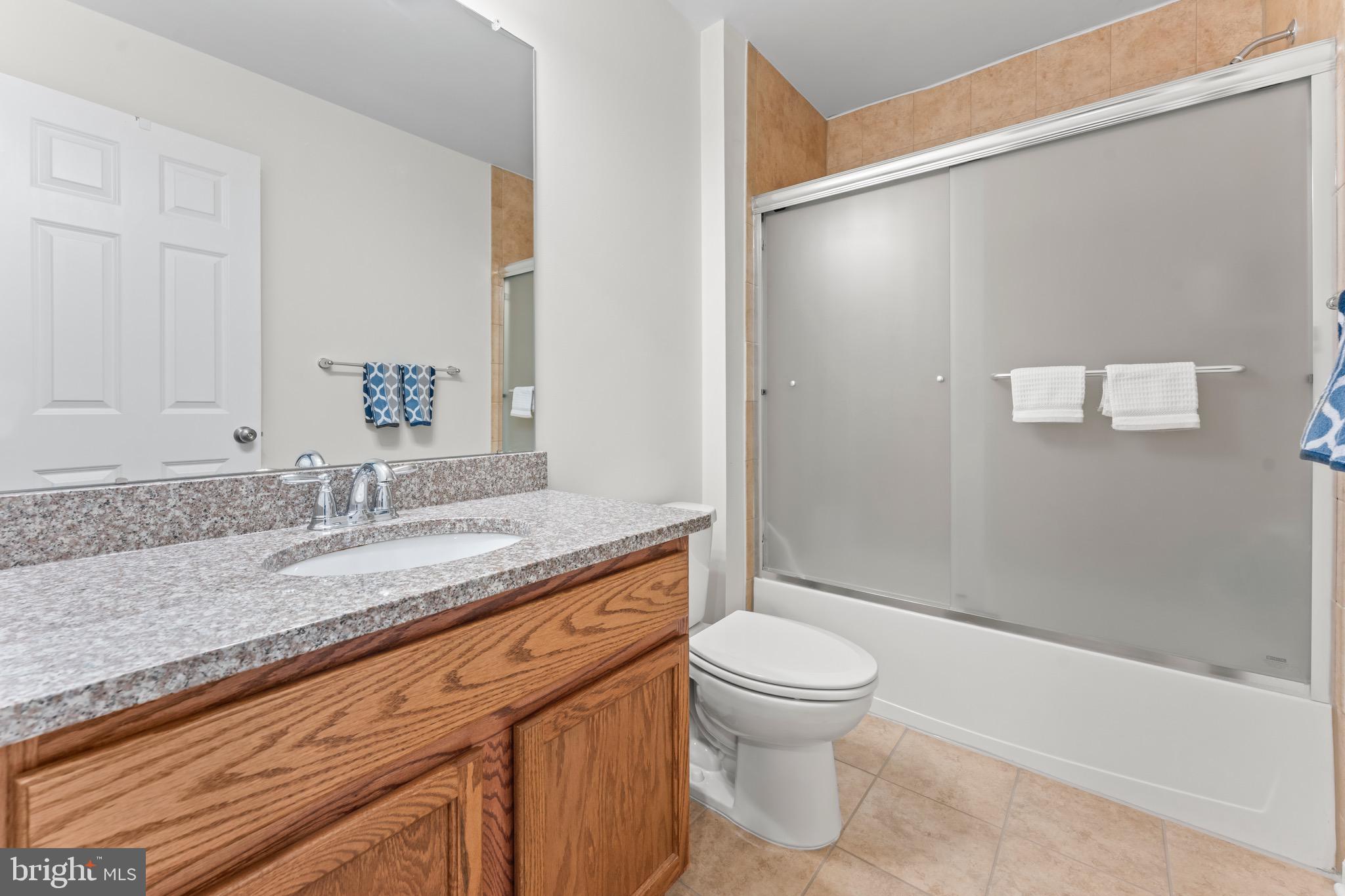 TALL OAKS - Residential