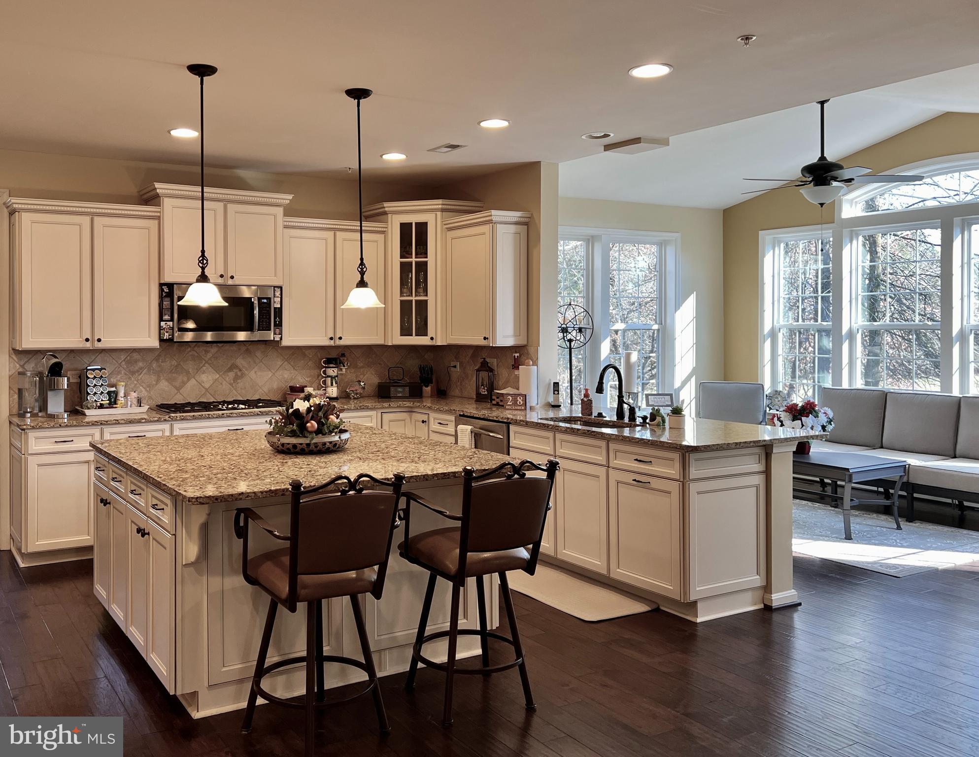 GOLF CLUB ESTATES - Residential