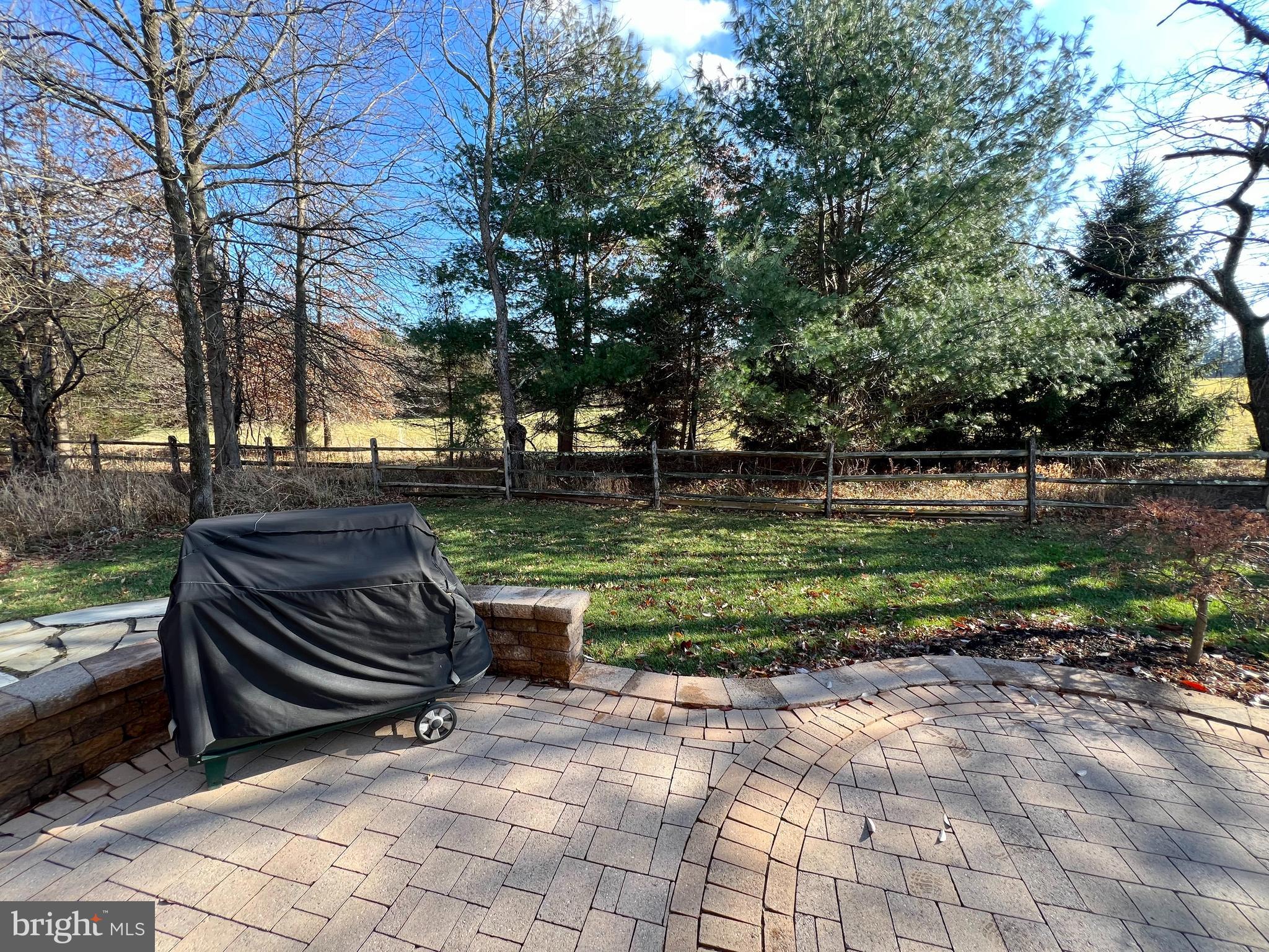 GOLF CLUB ESTATES - Residential