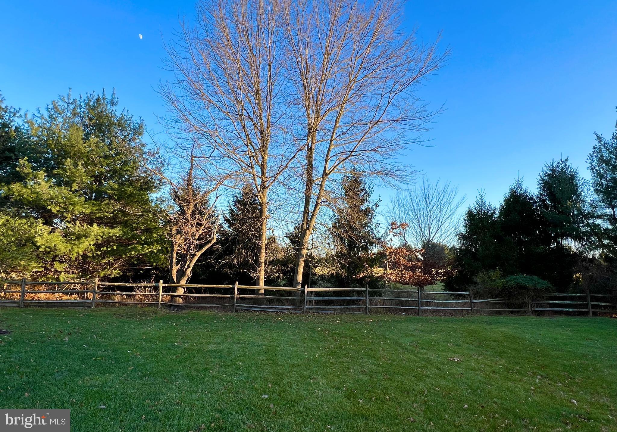 GOLF CLUB ESTATES - Residential