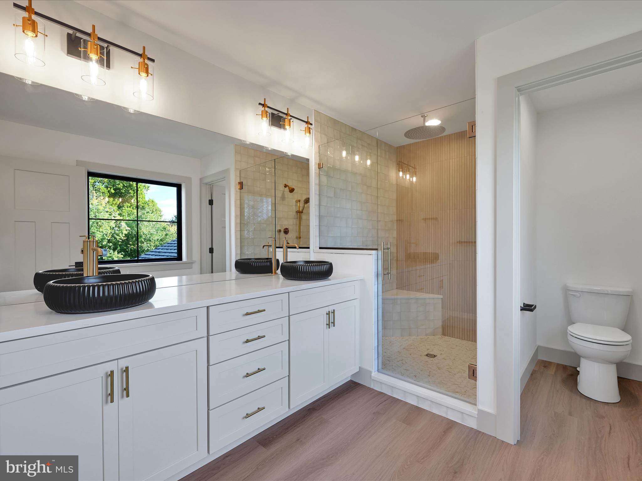 HAYDN MANOR - Residential