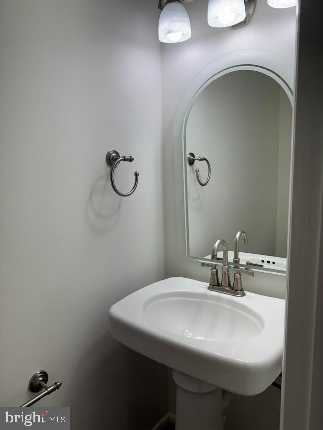 CHARLESGATE - Residential Lease