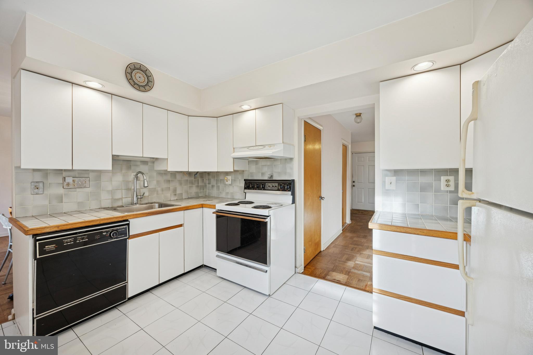 HUNTINGDON VALLEY - Residential