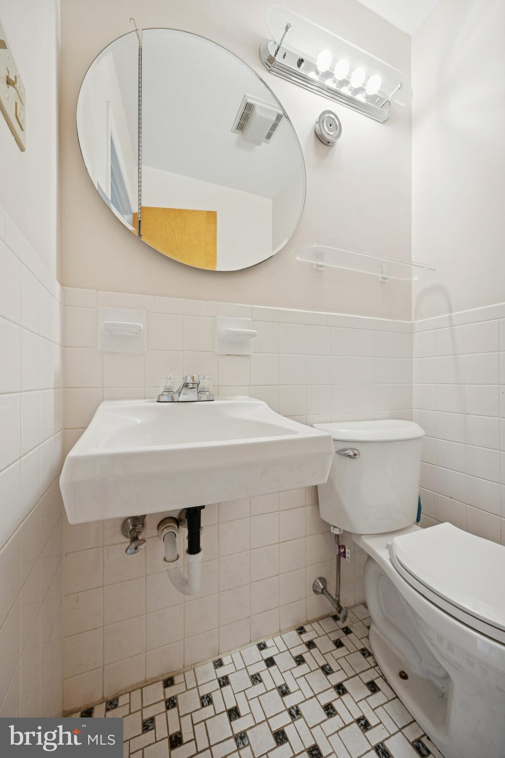 HUNTINGDON VALLEY - Residential