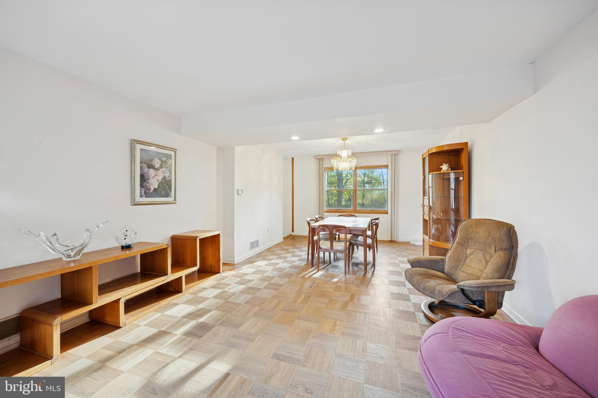 HUNTINGDON VALLEY - Residential