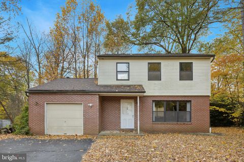 74 HILLSIDE AVENUE HUNTINGDON VALLEY PA 19006