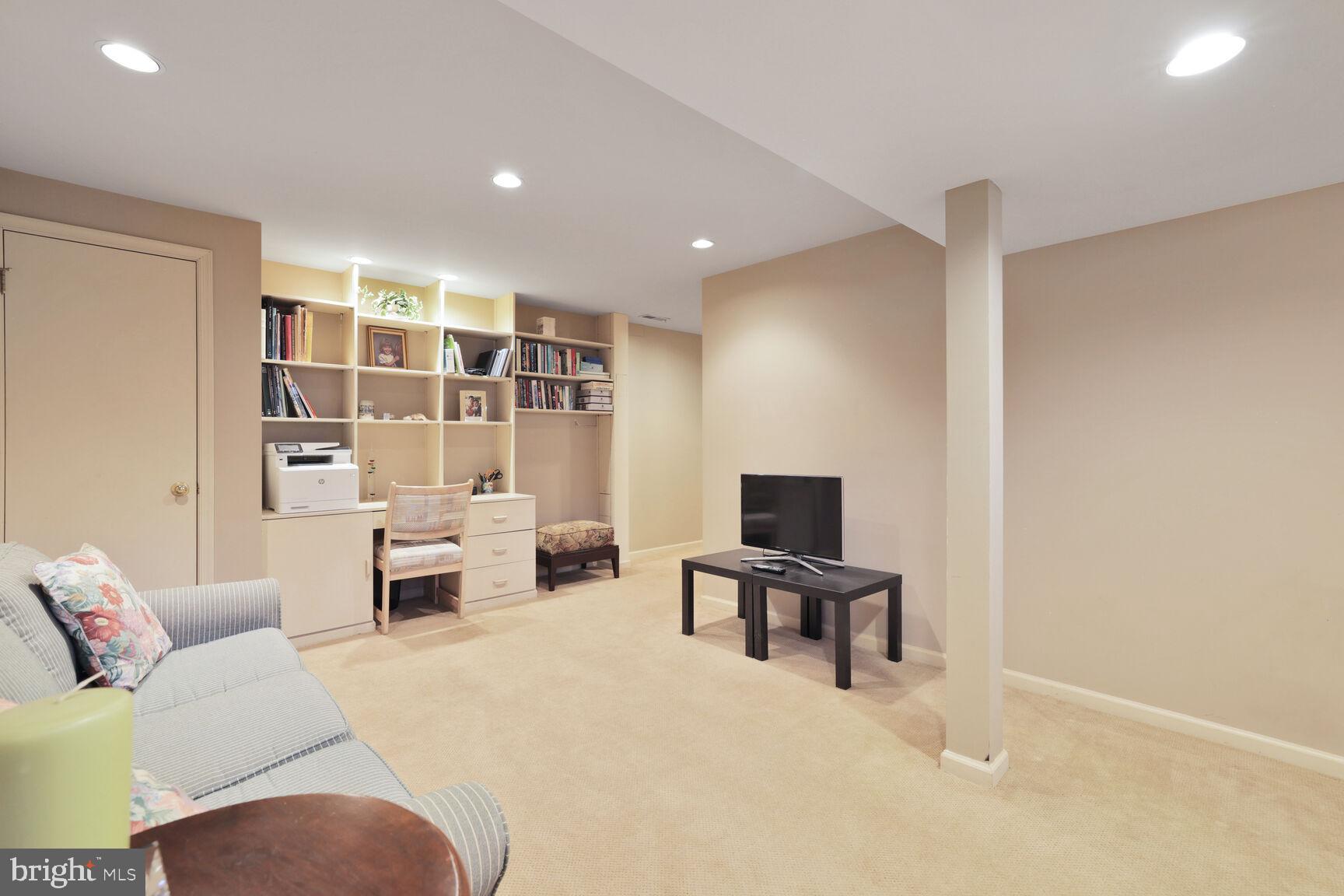 ORCHARD RIDGE - Residential