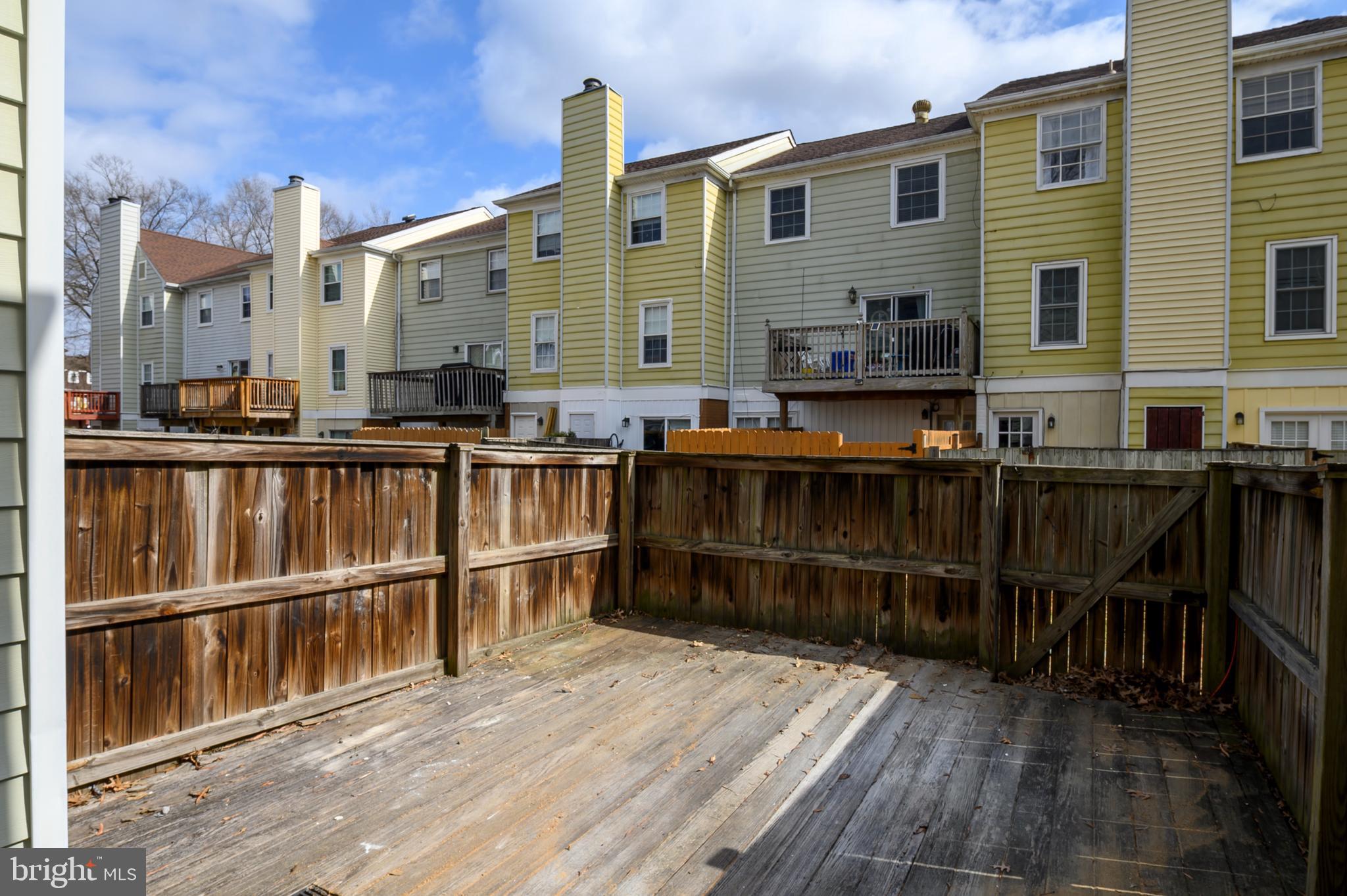 CROFTON MEWS CONDO - Residential Lease