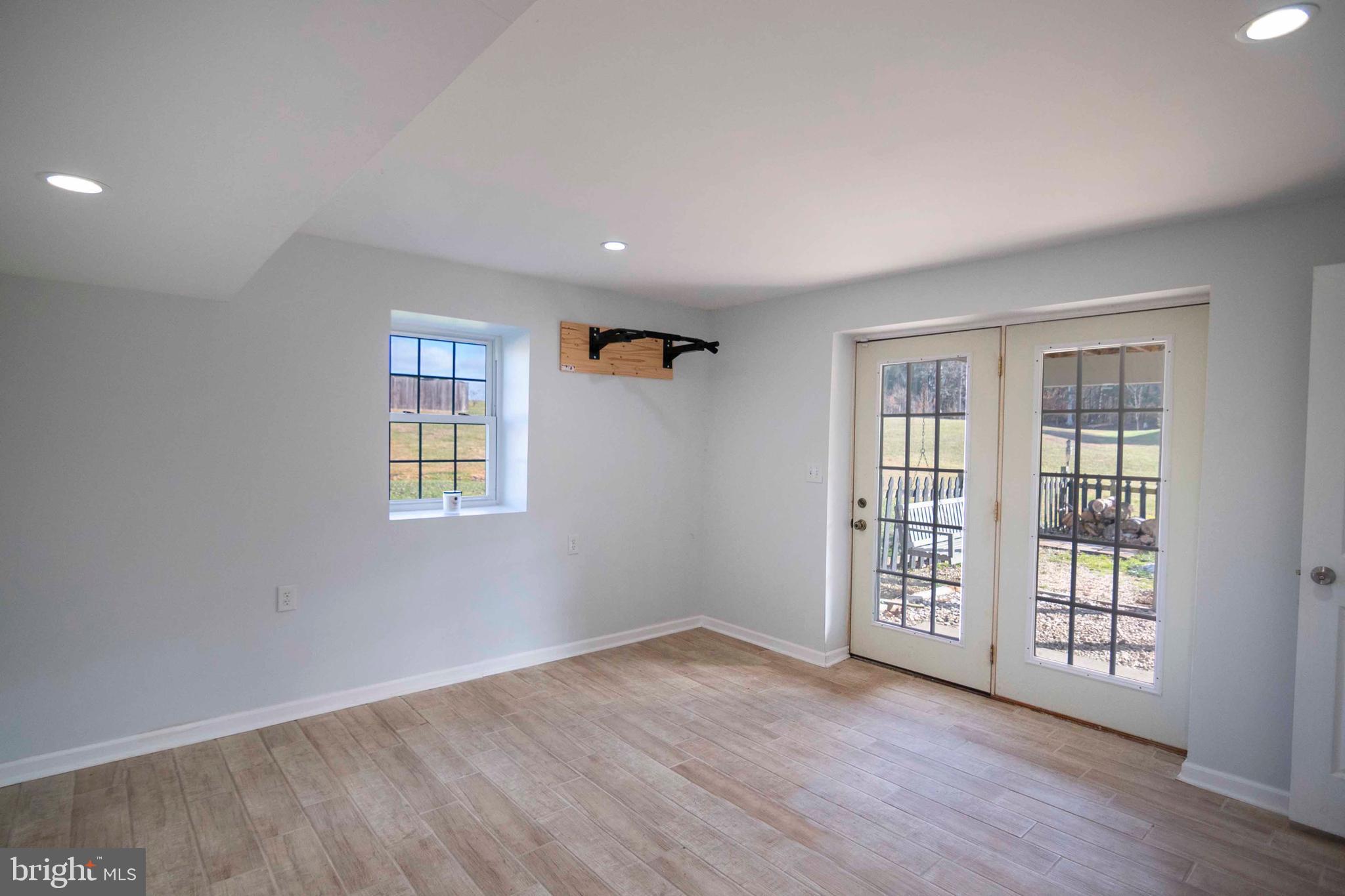 PINELAND PARK - Residential