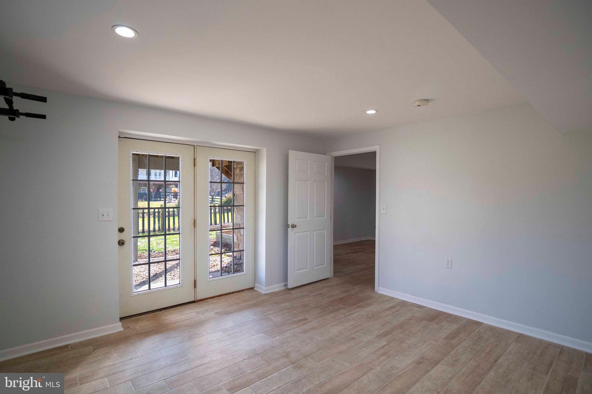 PINELAND PARK - Residential