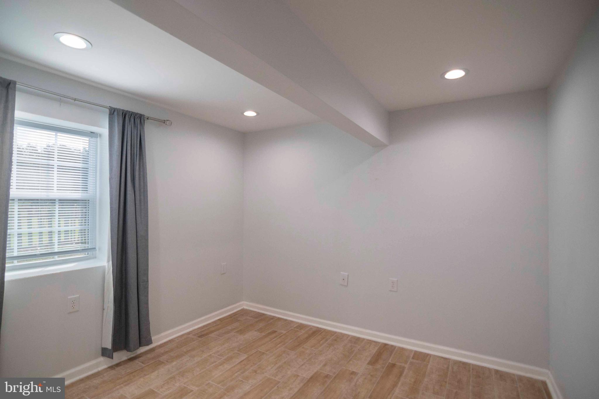 PINELAND PARK - Residential