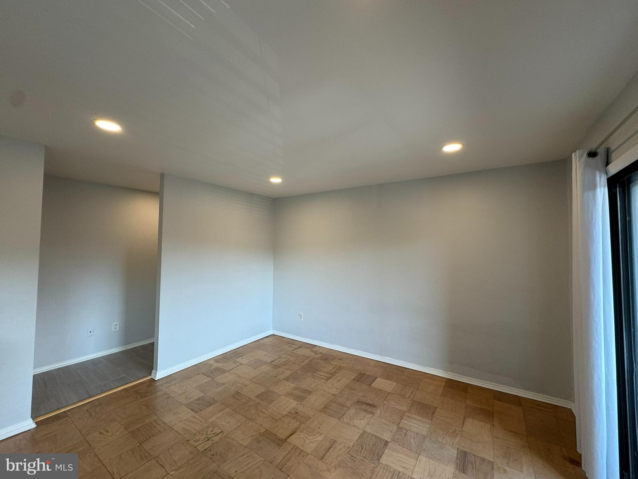 GEORGE MASON VILLAGE - Residential Lease