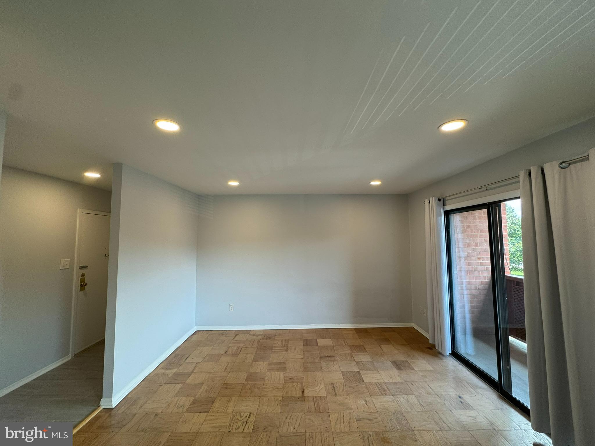 GEORGE MASON VILLAGE - Residential Lease