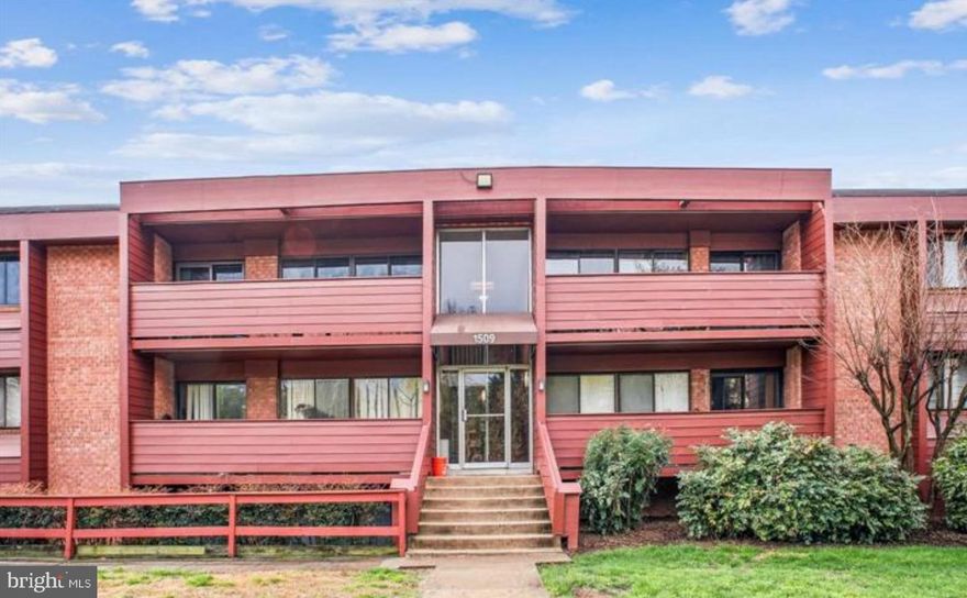 Welcome to this beautifully updated 2-bedroom, 1-bath condo offering the perfect combination of style, function, and location! With 844 square feet of thoughtfully designed living space, this charming home features:<br> <br>

<b> * Modern kitchen with stainless steel appliances, granite countertops, and gas cooking<br><br>

<b> * Stylishly renovated bathroom with light, contemporary finishes<b><br><br>

<b> * Spacious, sunlit living area ideal for relaxing or entertaining <b><br><br>

<b> * One reserved parking space plus ample visitor parking<b><br><br>

<b> * Large private storage unit in the building's basement<b><br><br>

Enjoy an unbeatable location just minutes from Shirlington, the Four Mile Run Trail, dog park, fitness centers, shops, restaurants, Pentagon City, National Airport, and I-395 <br><br>

Condo fee includes gas, electric, and water!<br><br>

Move in just in time to enjoy summer in your new home!