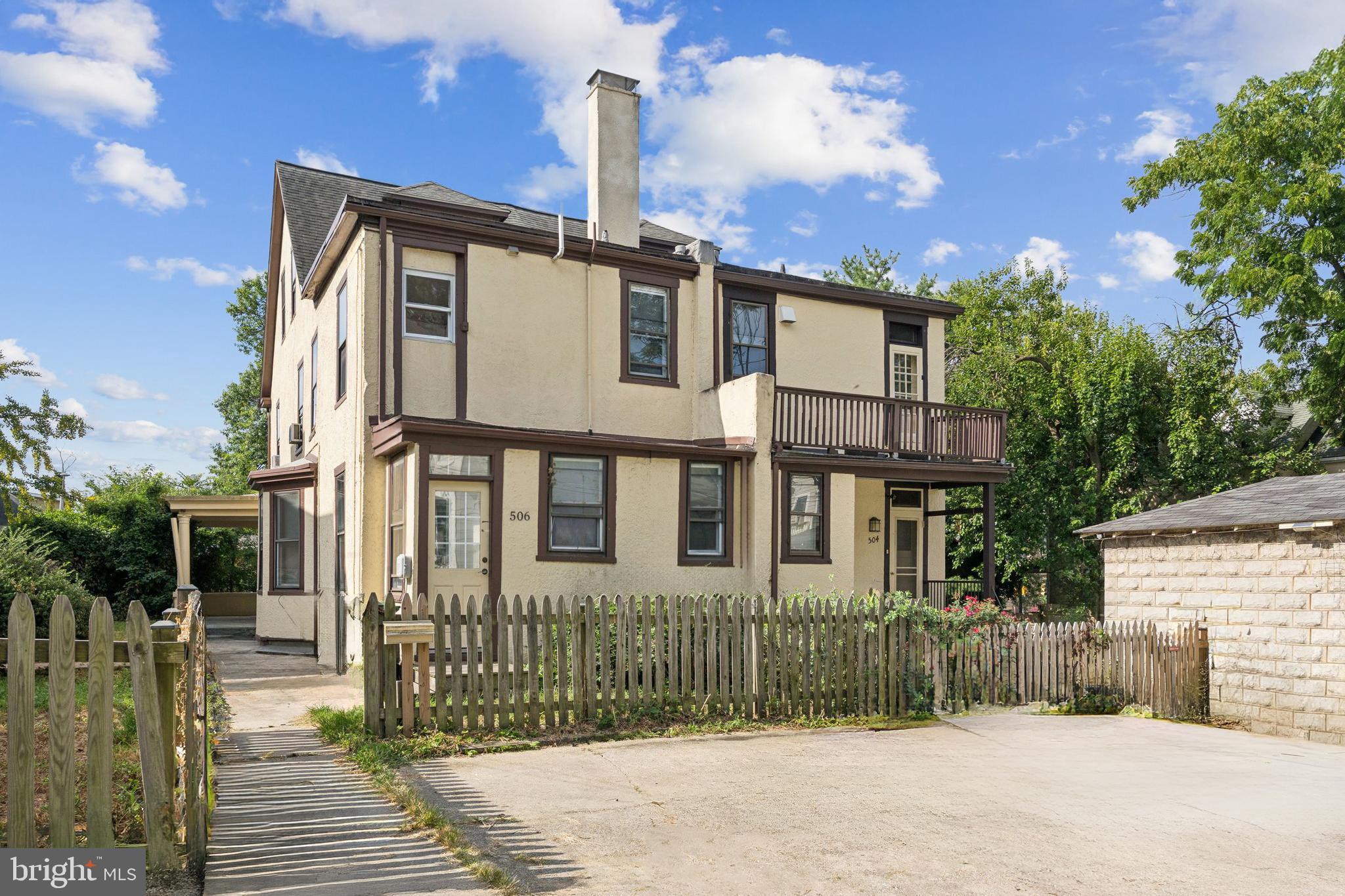 PEN LUCY - Residential