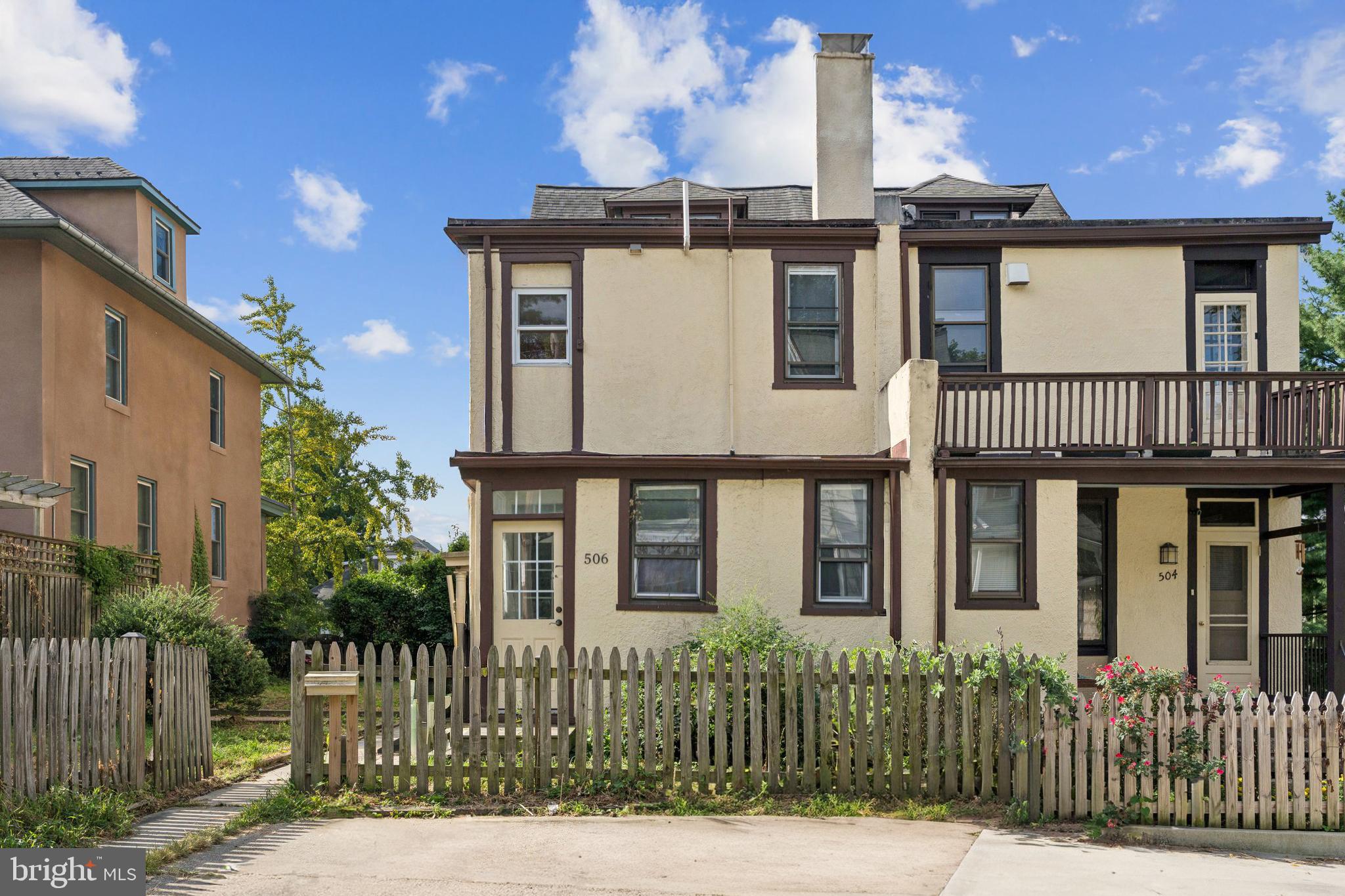 PEN LUCY - Residential