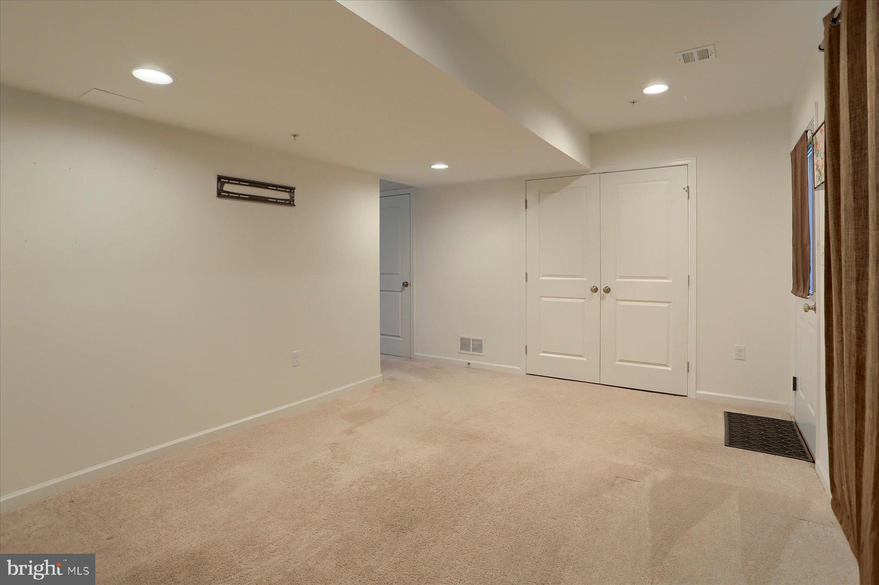 CREEKVALE - Residential