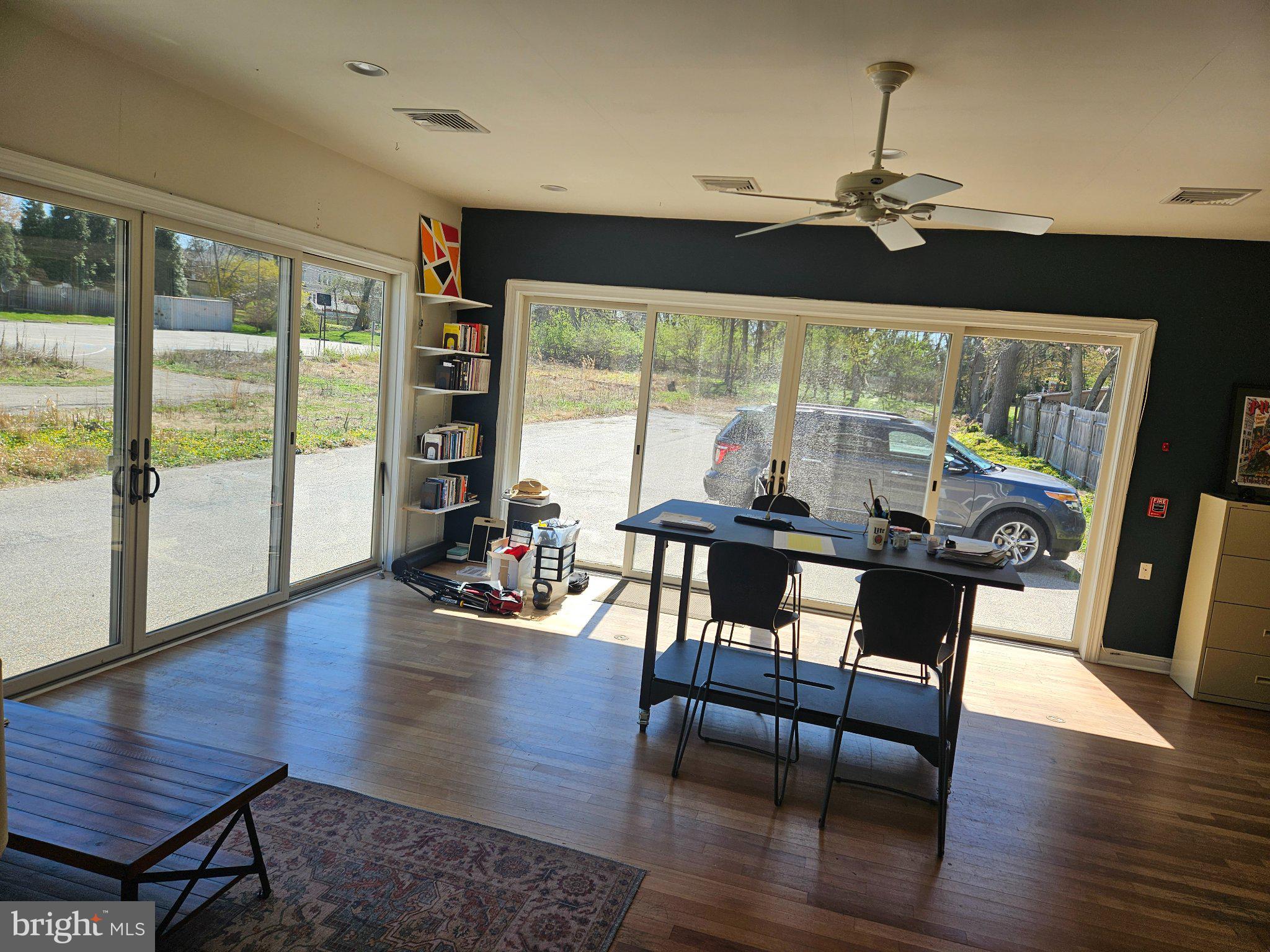 LAFAYETTE HILL - Commercial Sale