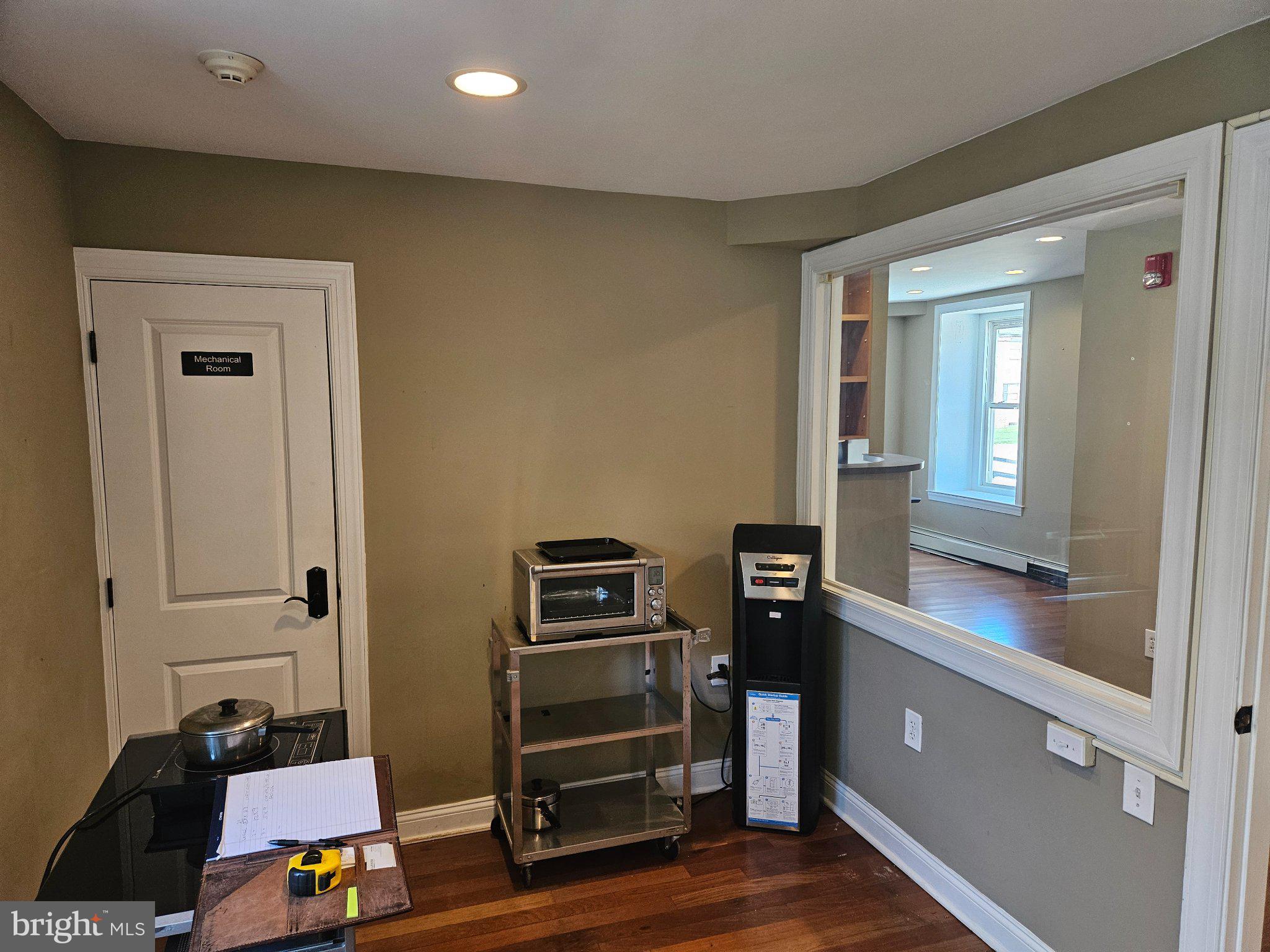 LAFAYETTE HILL - Commercial Sale