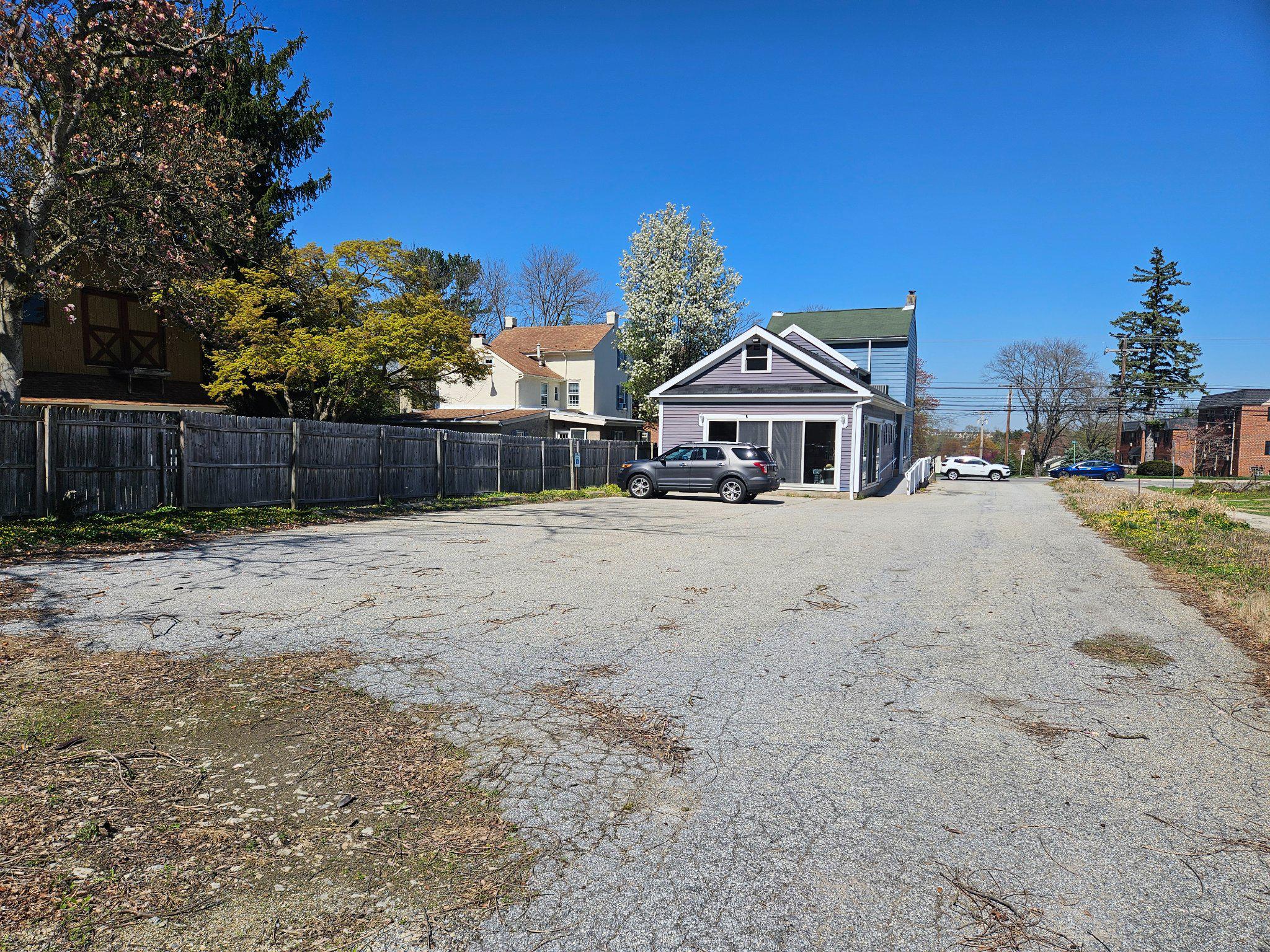 LAFAYETTE HILL - Commercial Sale