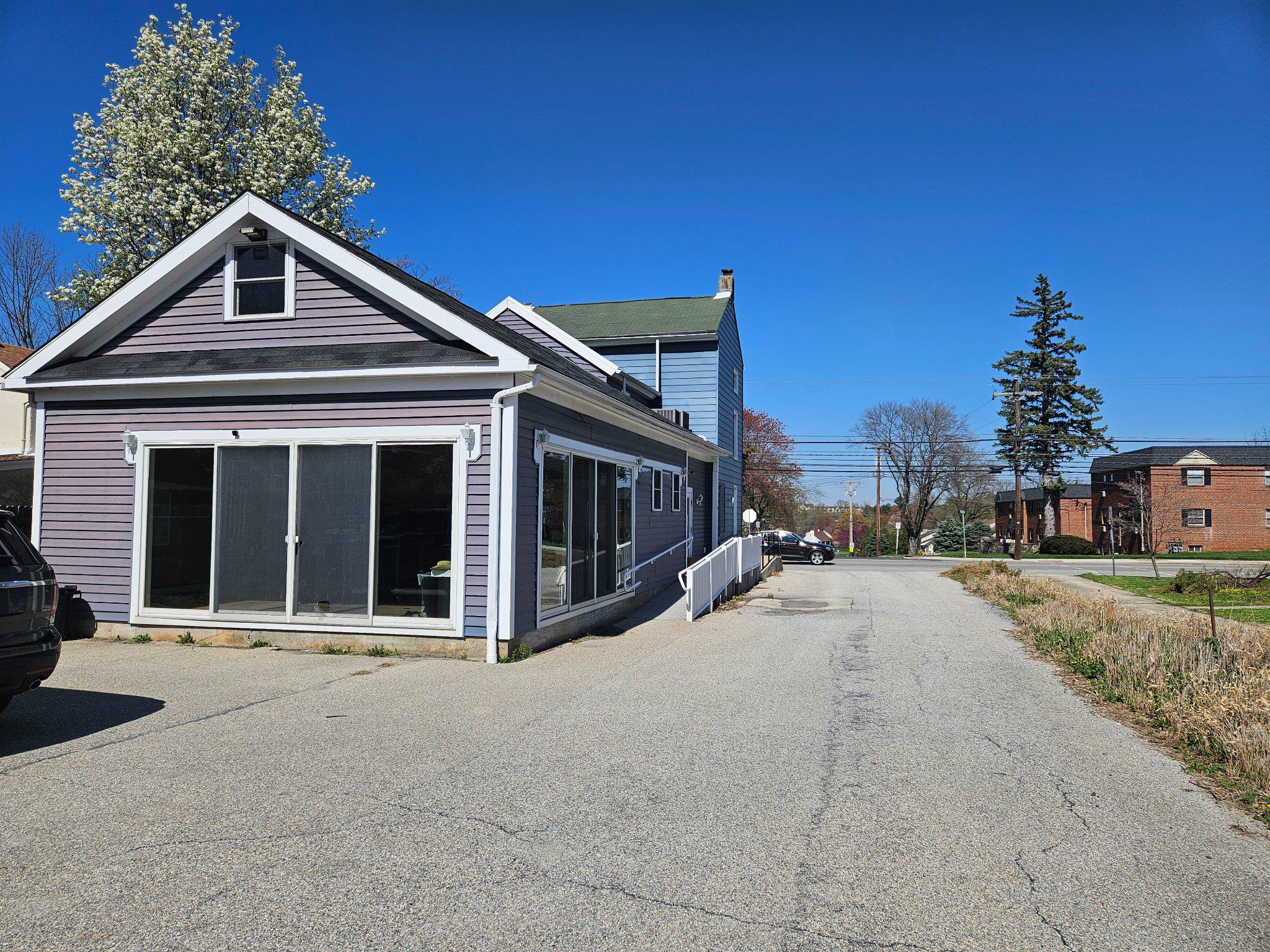 LAFAYETTE HILL - Commercial Sale