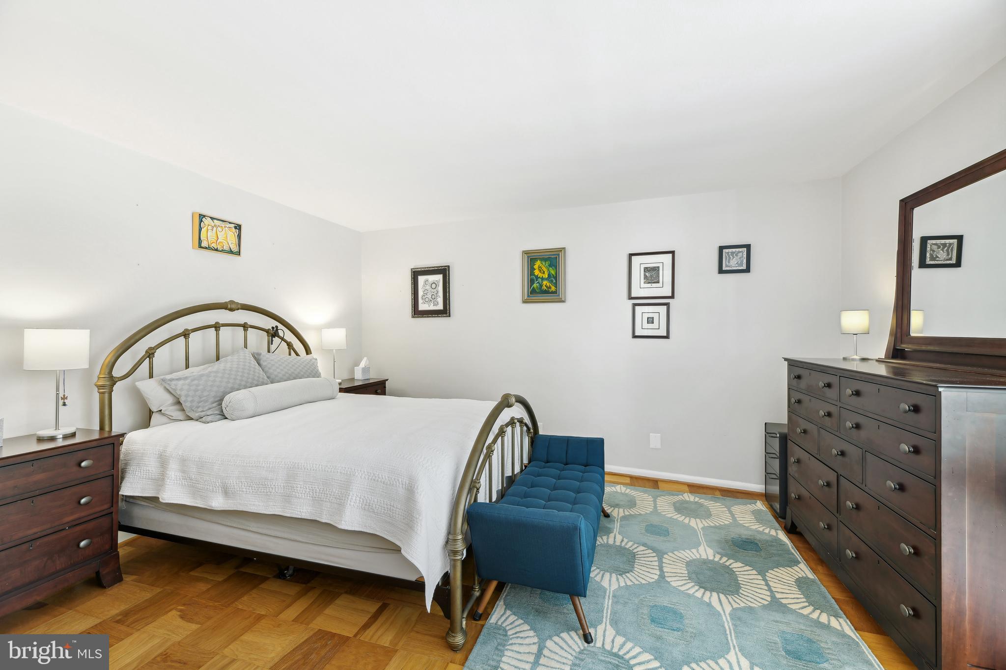 WHITEHALL - Residential