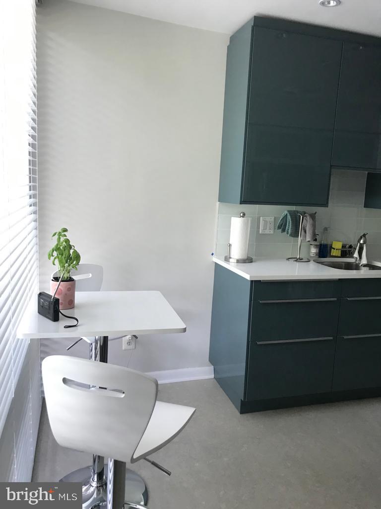 WHITEHALL - Residential