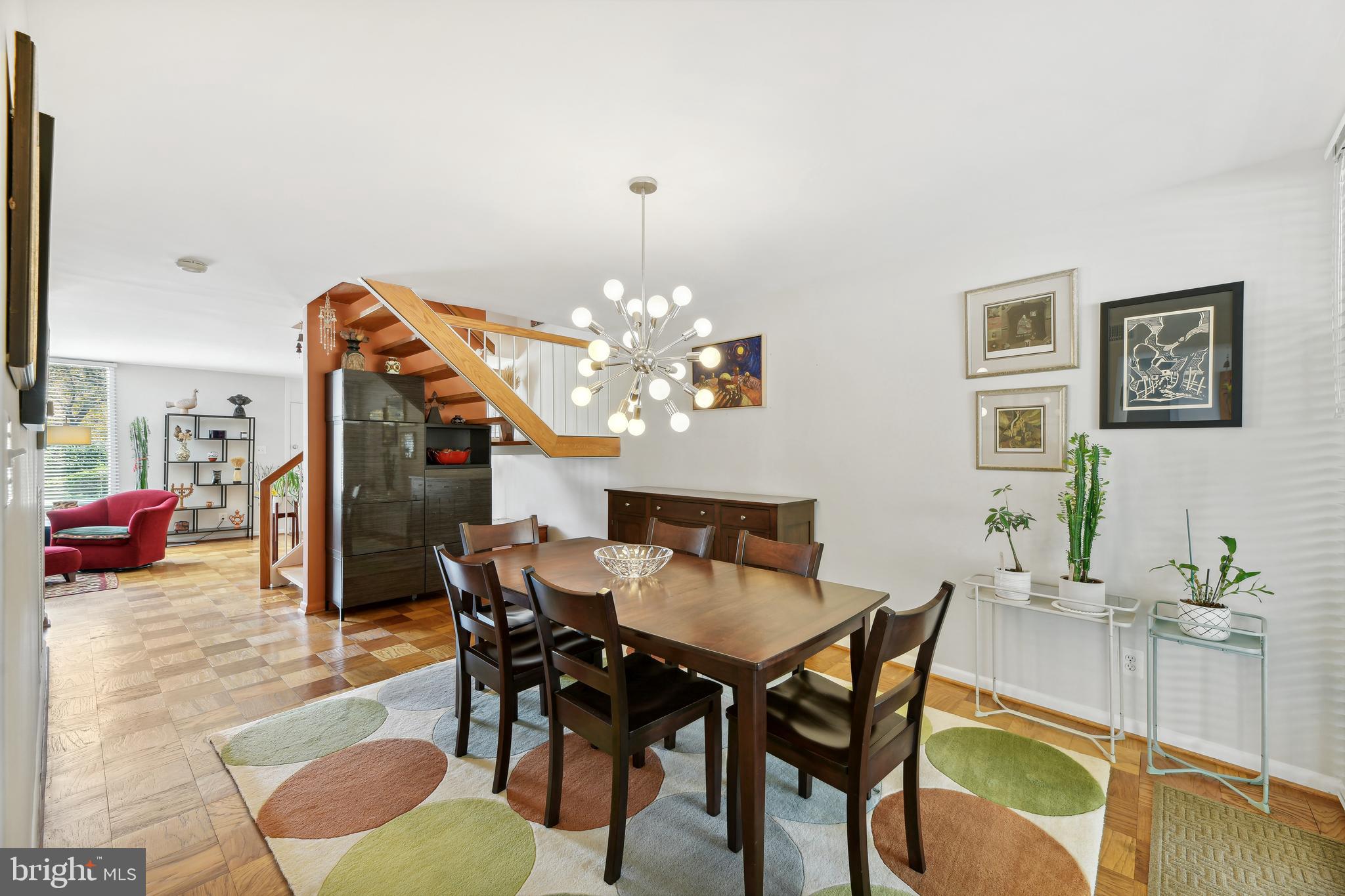 WHITEHALL - Residential