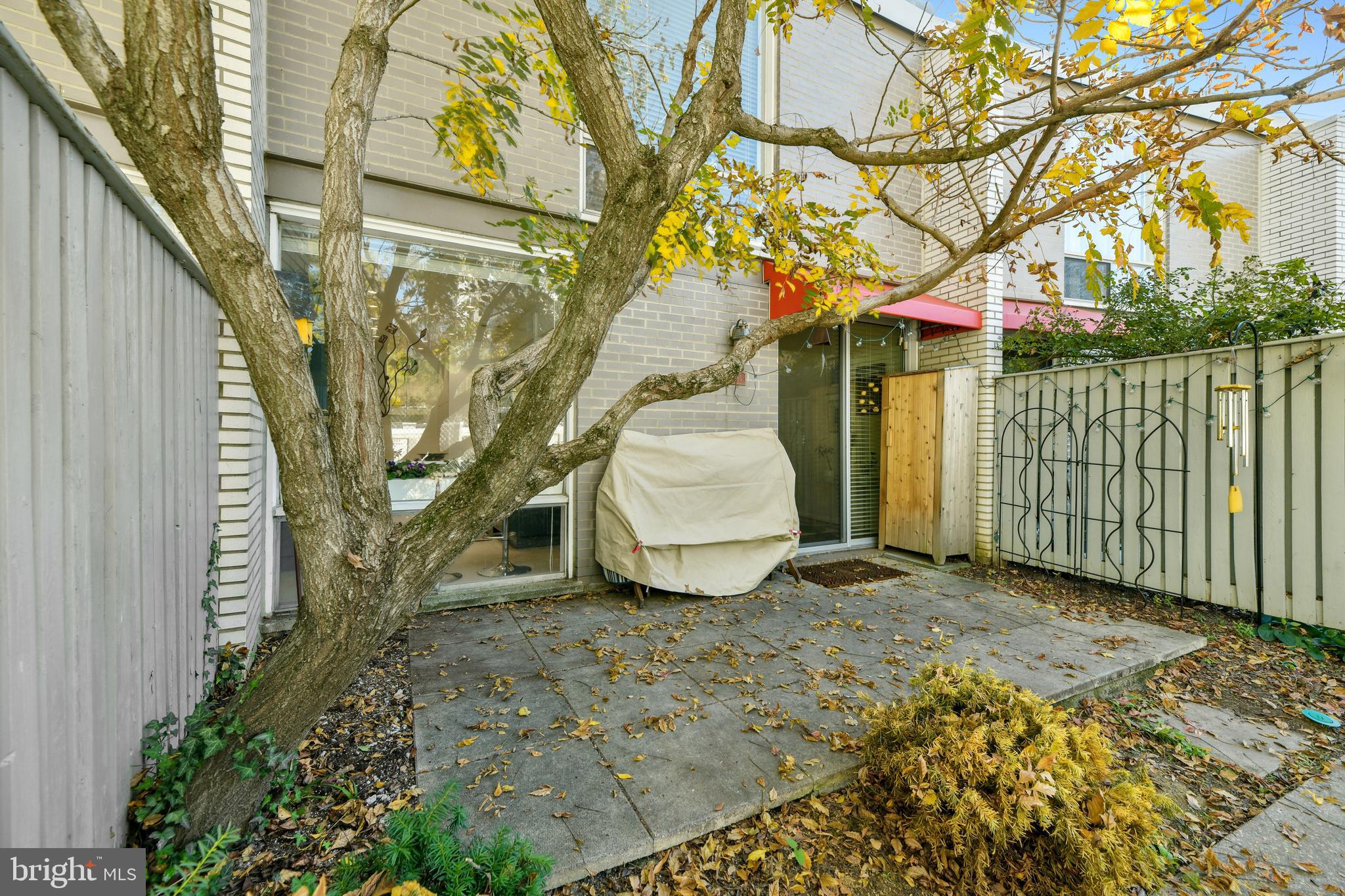 WHITEHALL - Residential