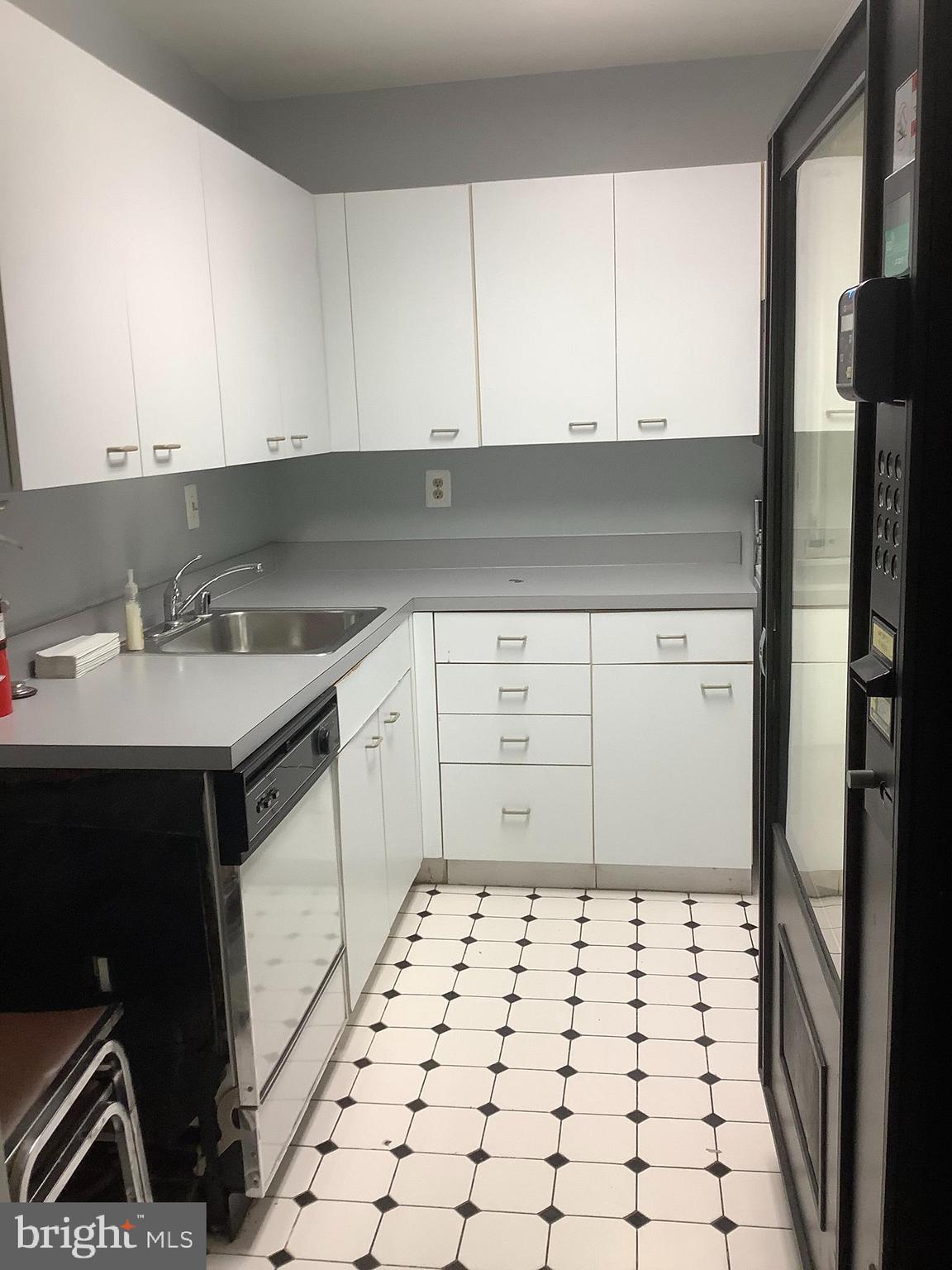 WHITEHALL - Residential