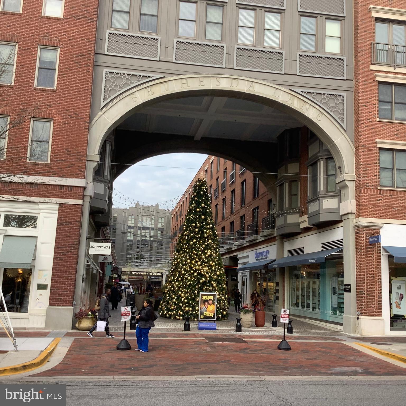 WHITEHALL - Residential