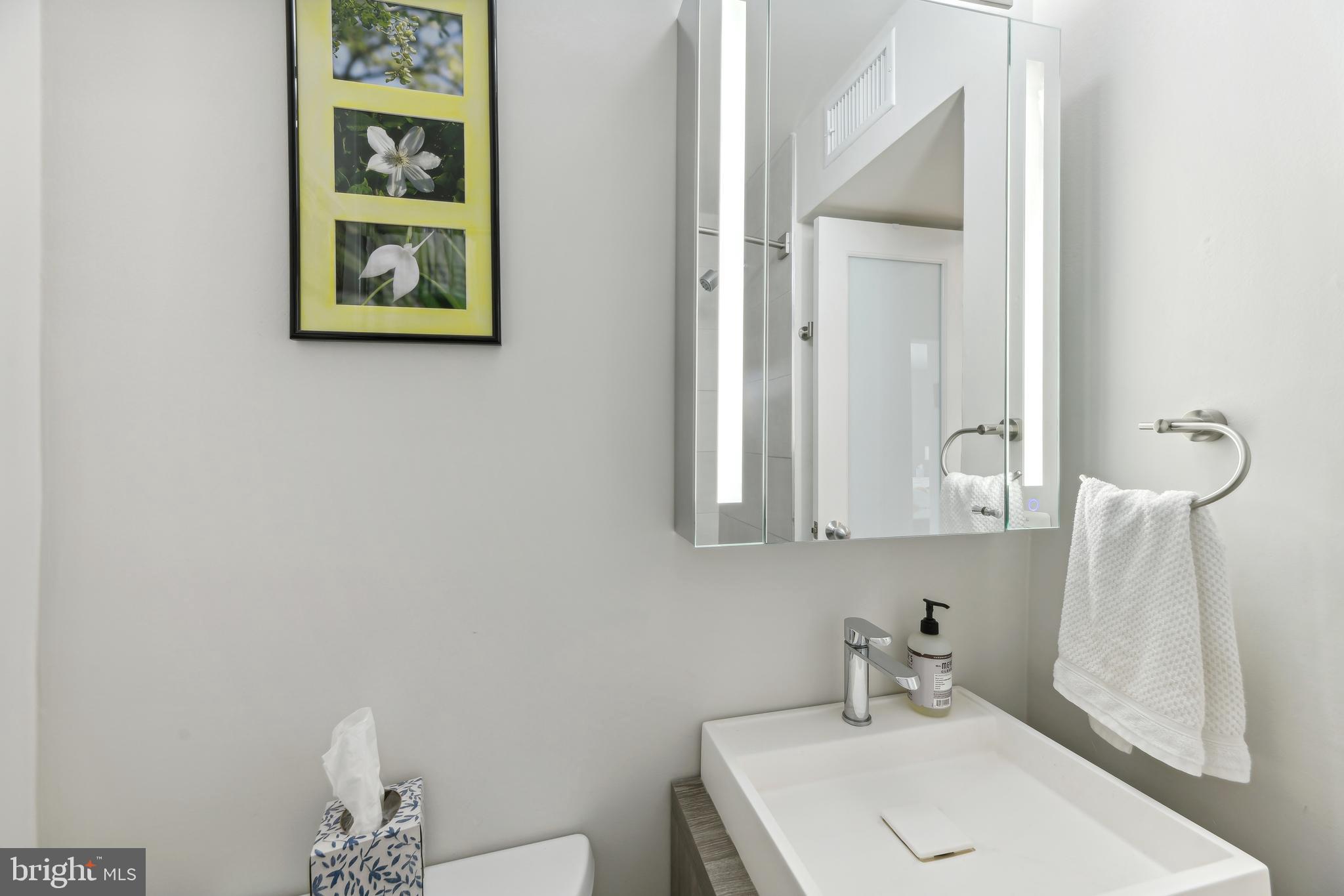 WHITEHALL - Residential