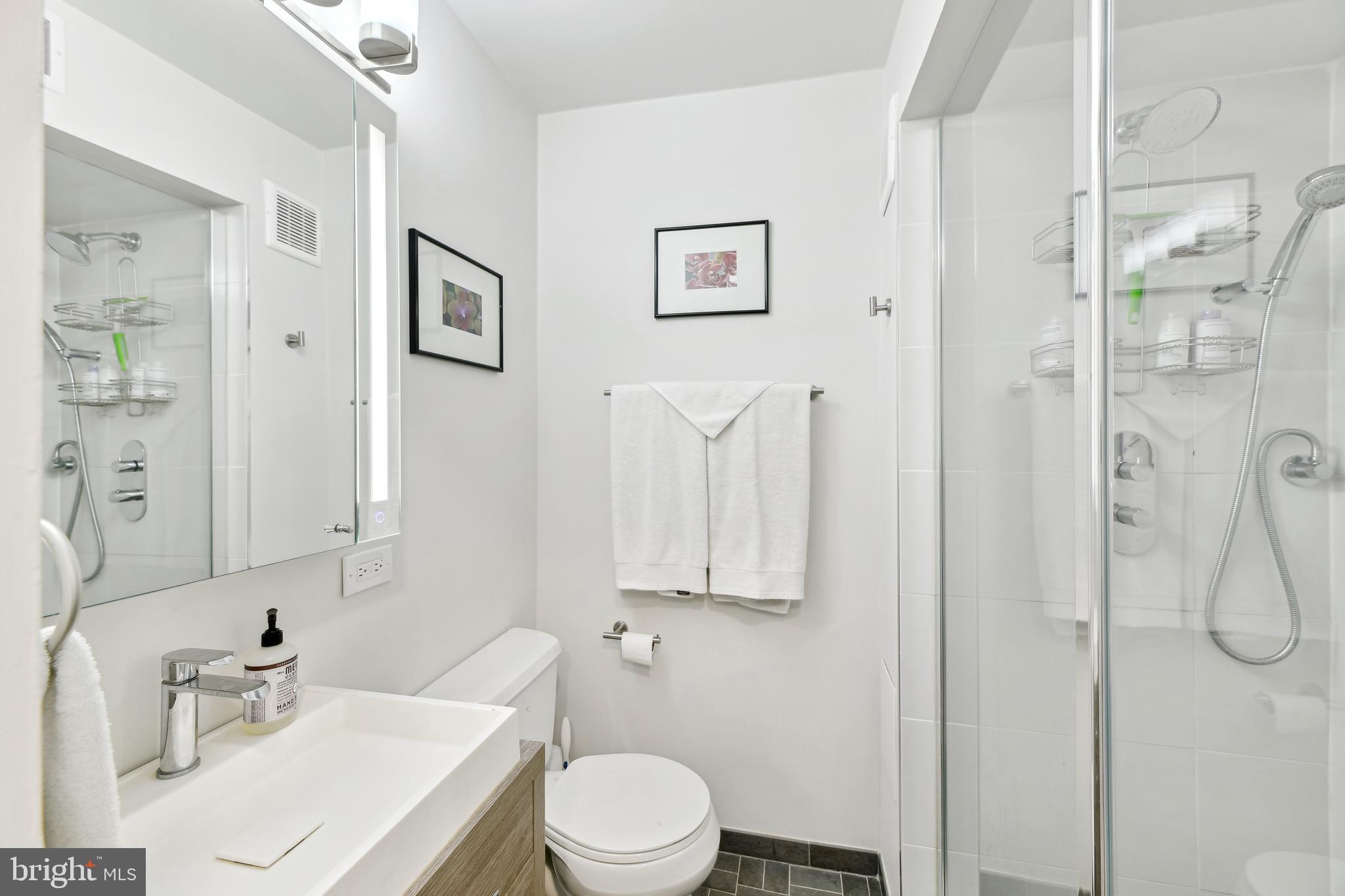 WHITEHALL - Residential