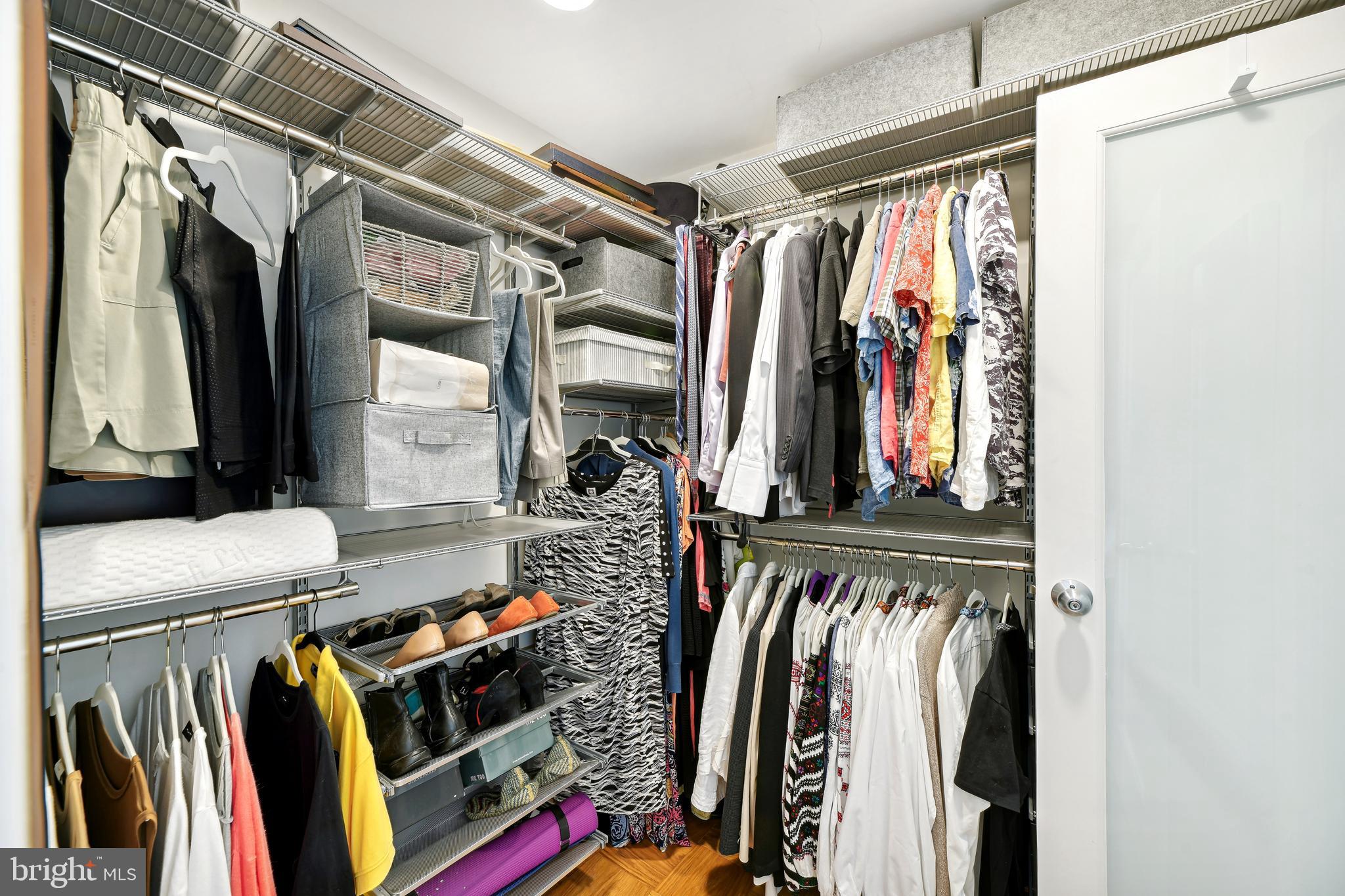 WHITEHALL - Residential