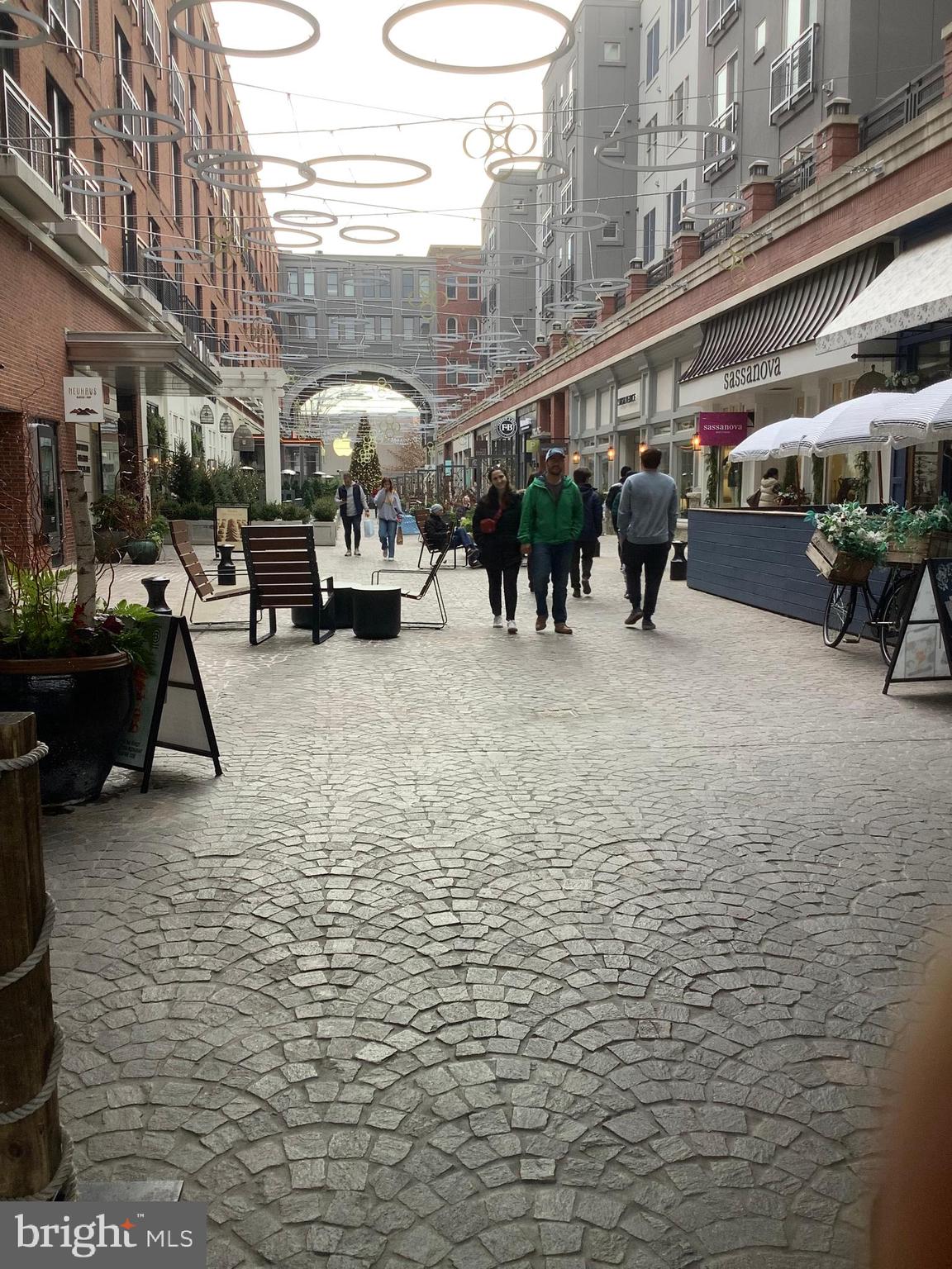 WHITEHALL - Residential