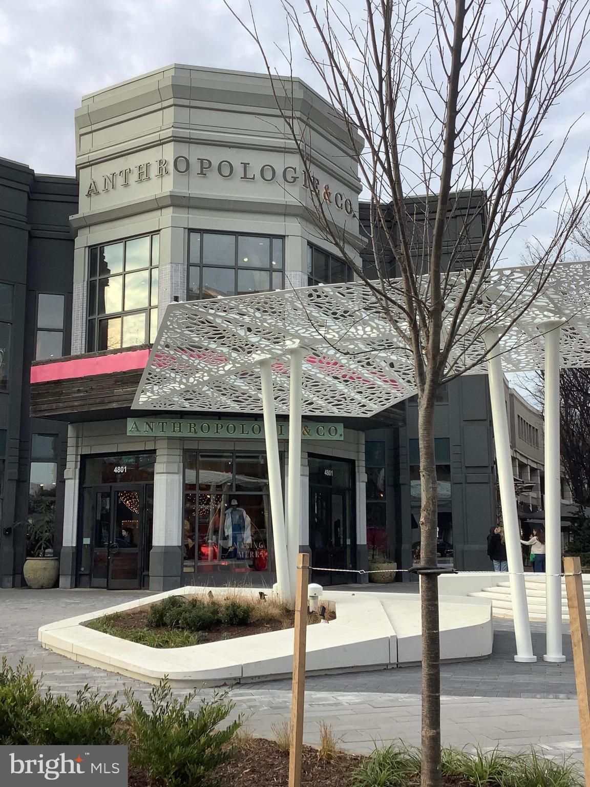 WHITEHALL - Residential