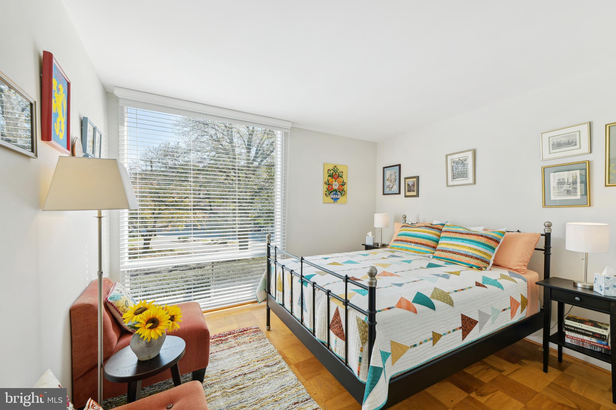 WHITEHALL - Residential