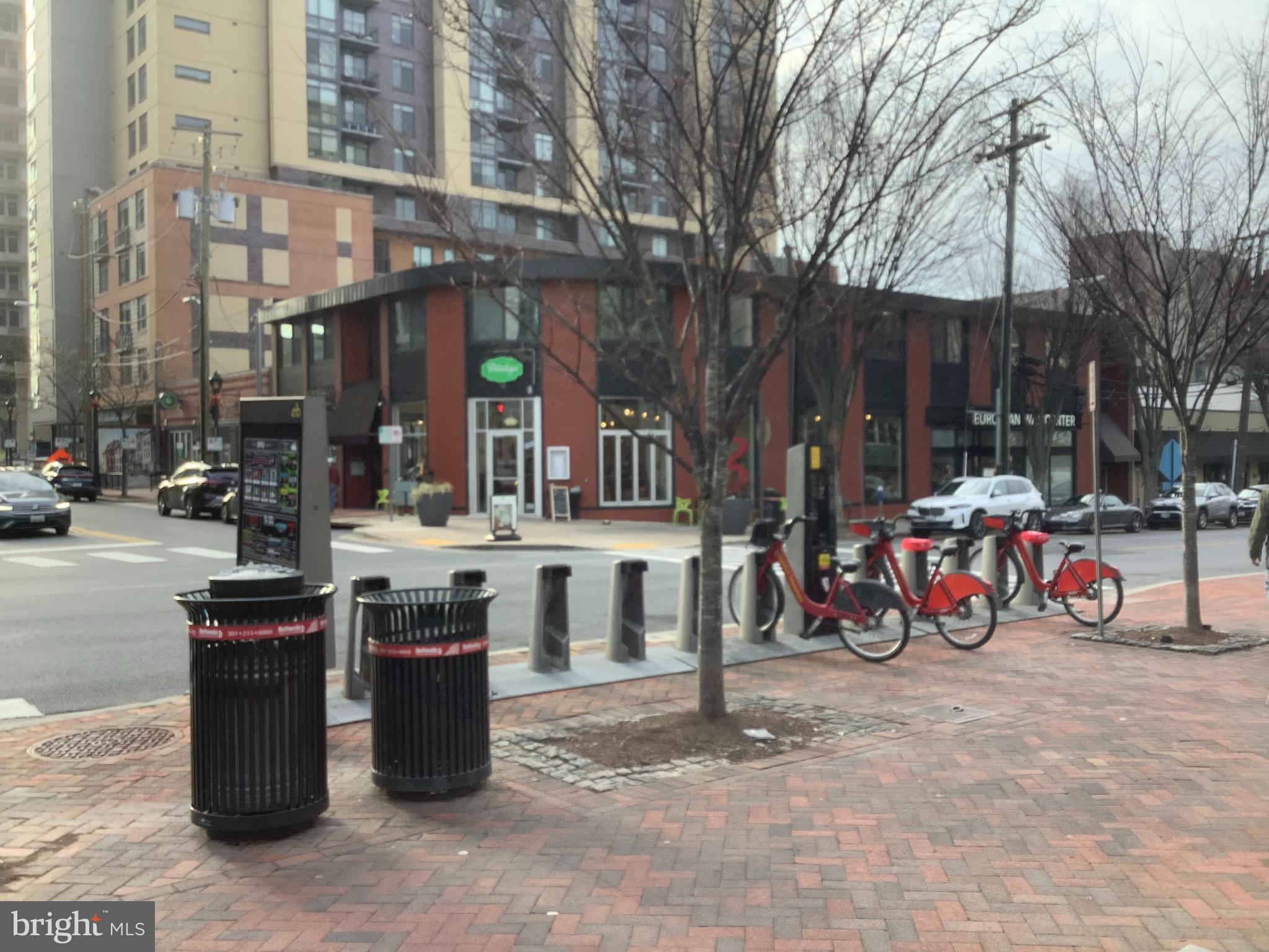 WHITEHALL - Residential