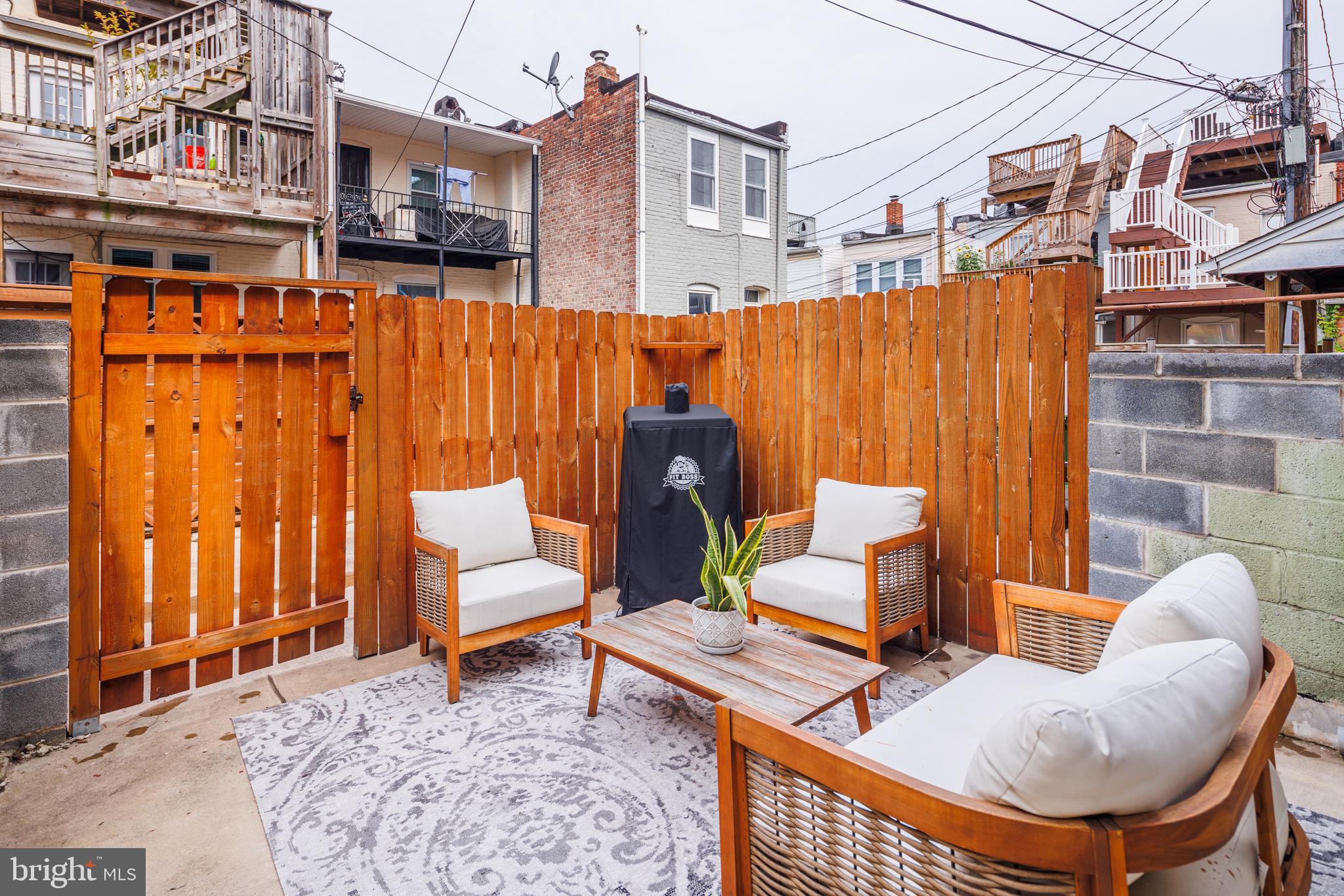 CANTON - Residential