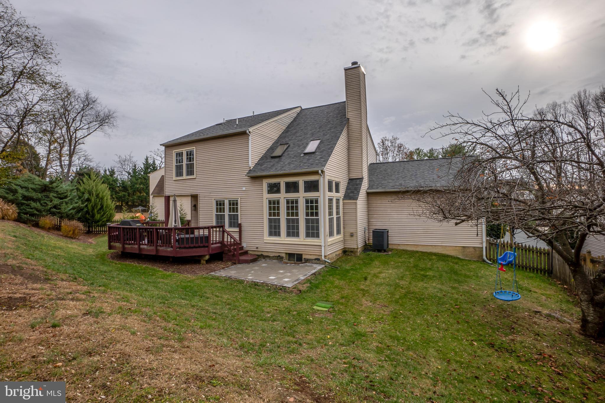 DUMONT OAKS - Residential