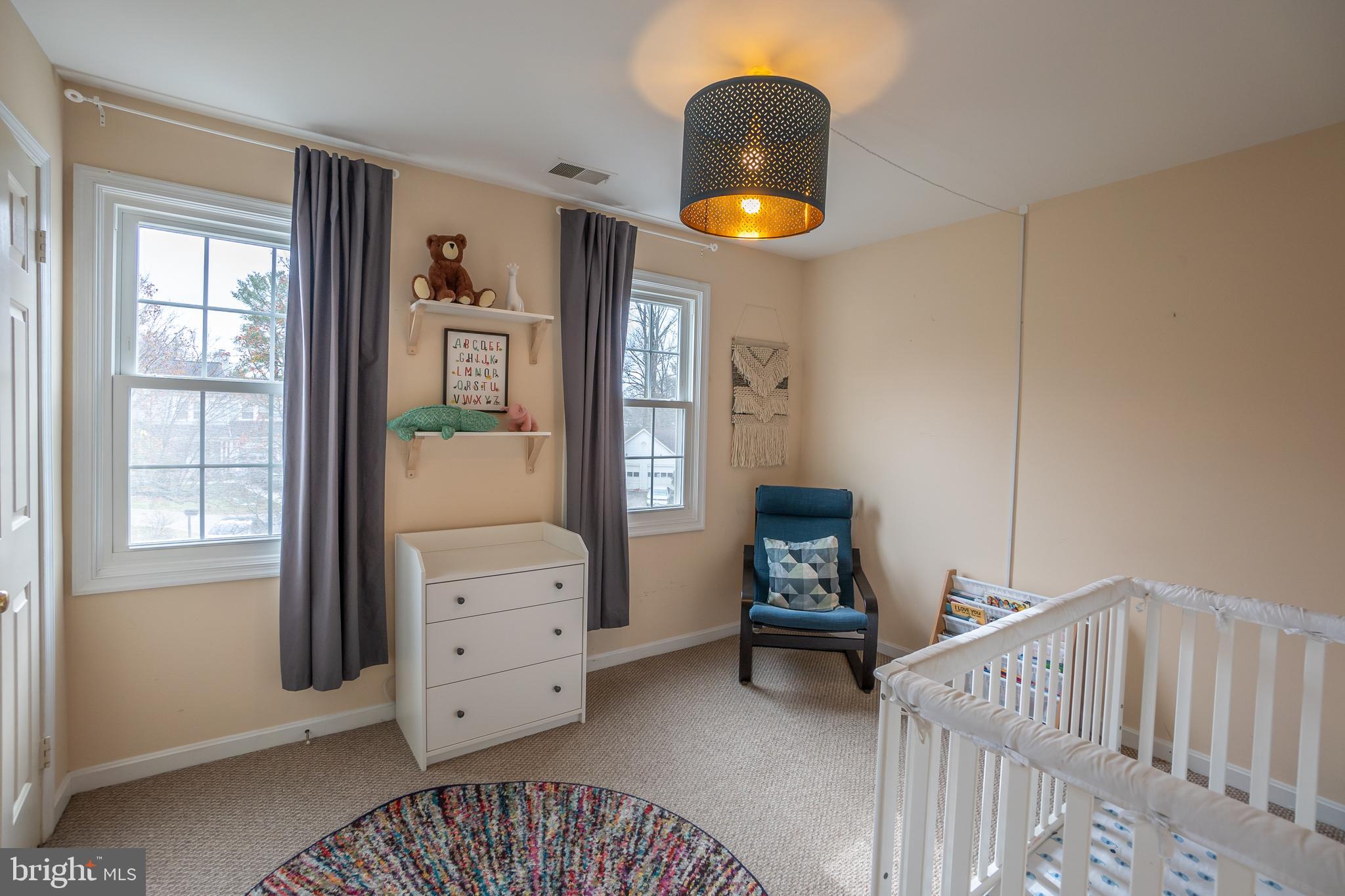 DUMONT OAKS - Residential