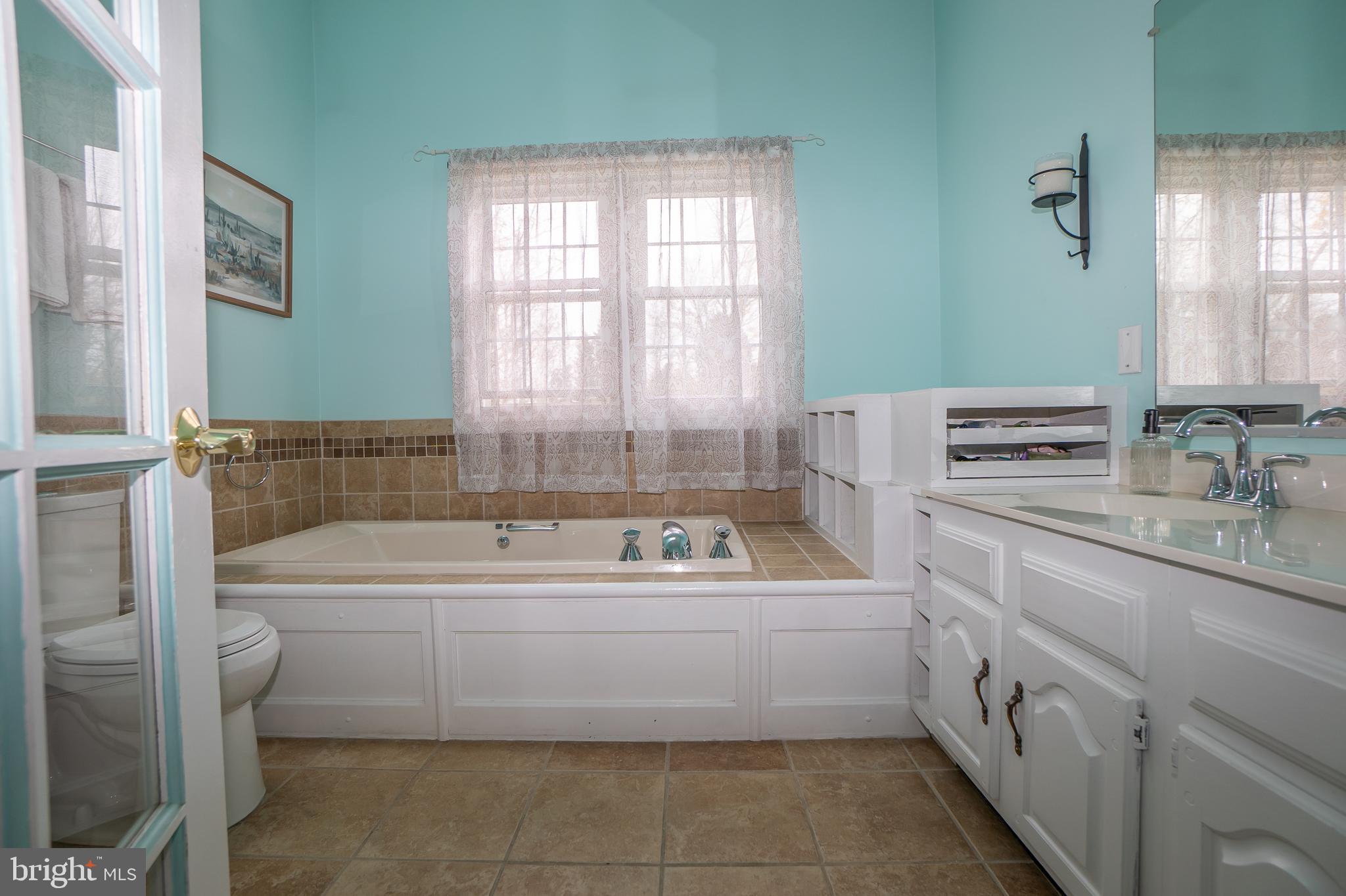 DUMONT OAKS - Residential