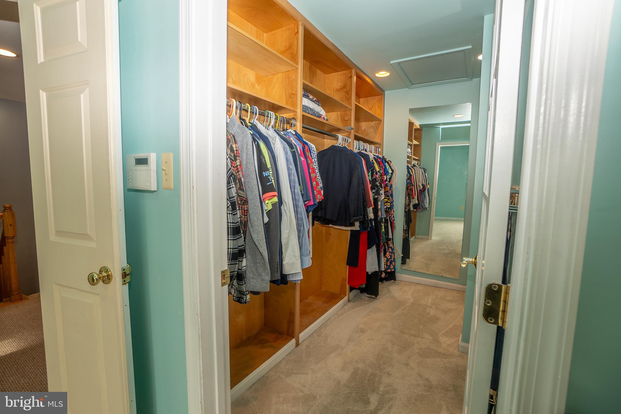 DUMONT OAKS - Residential