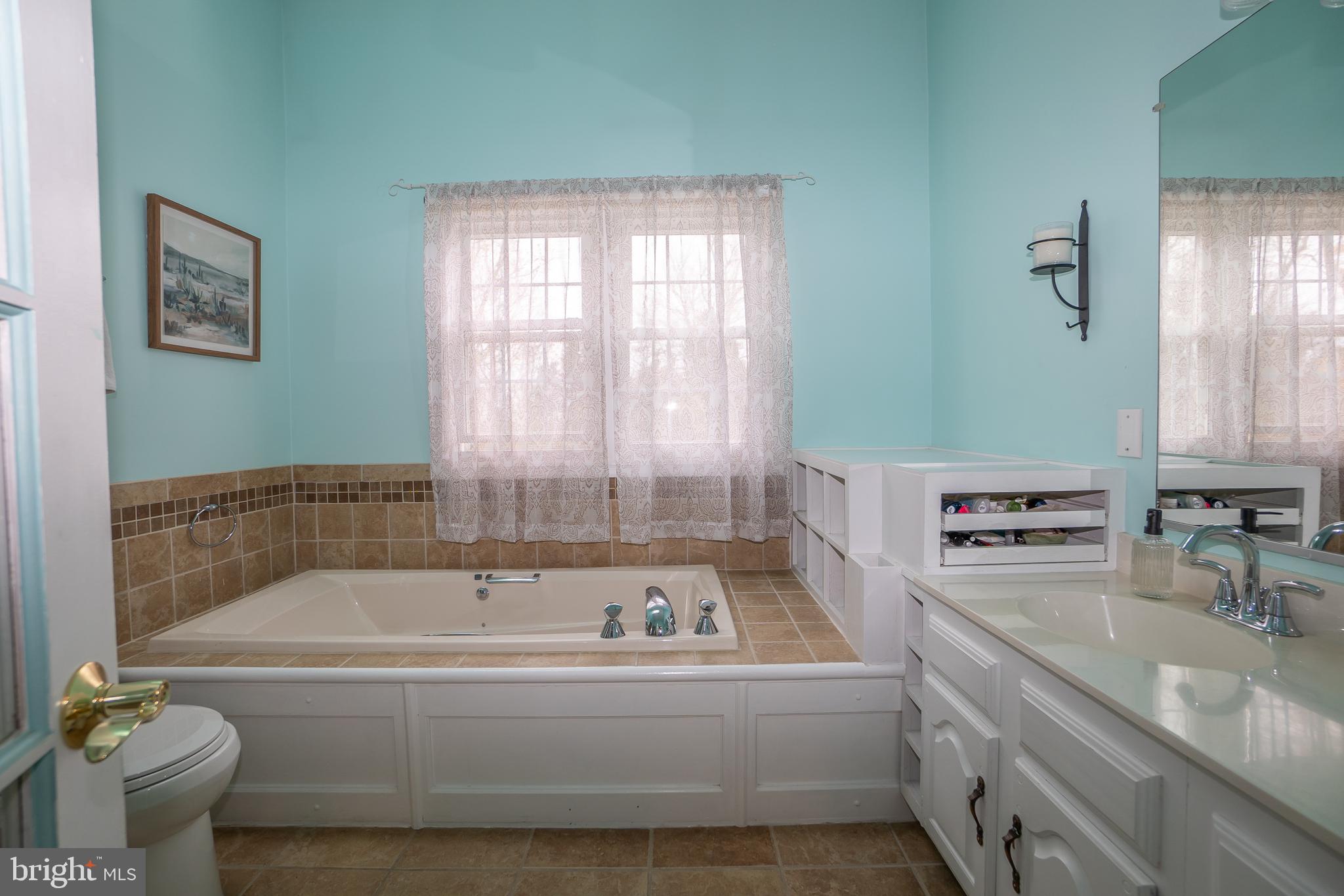 DUMONT OAKS - Residential