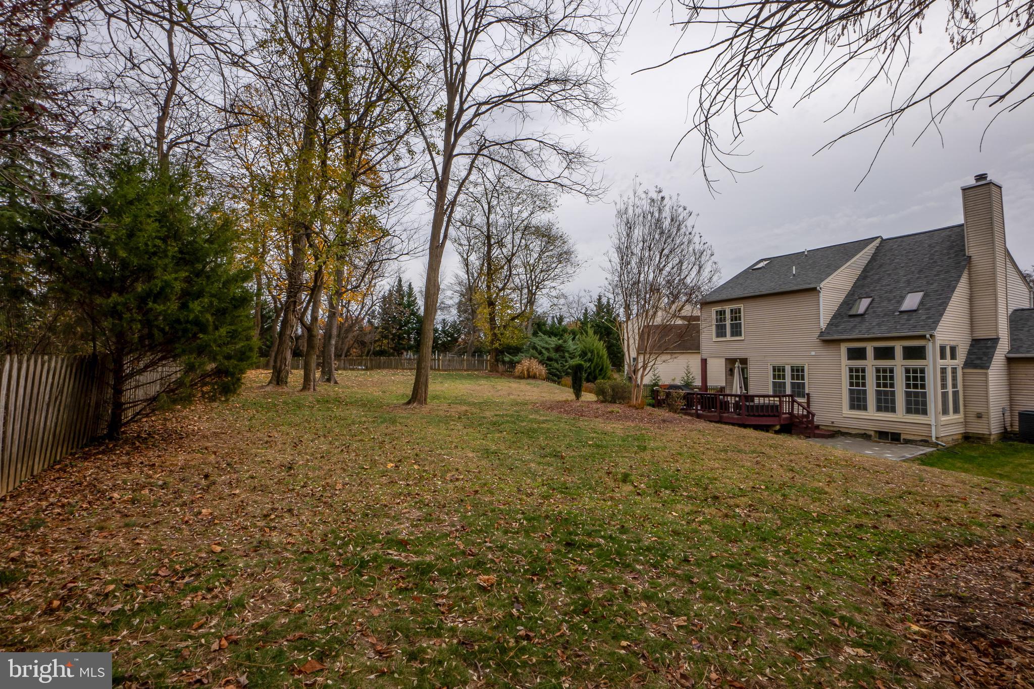 DUMONT OAKS - Residential